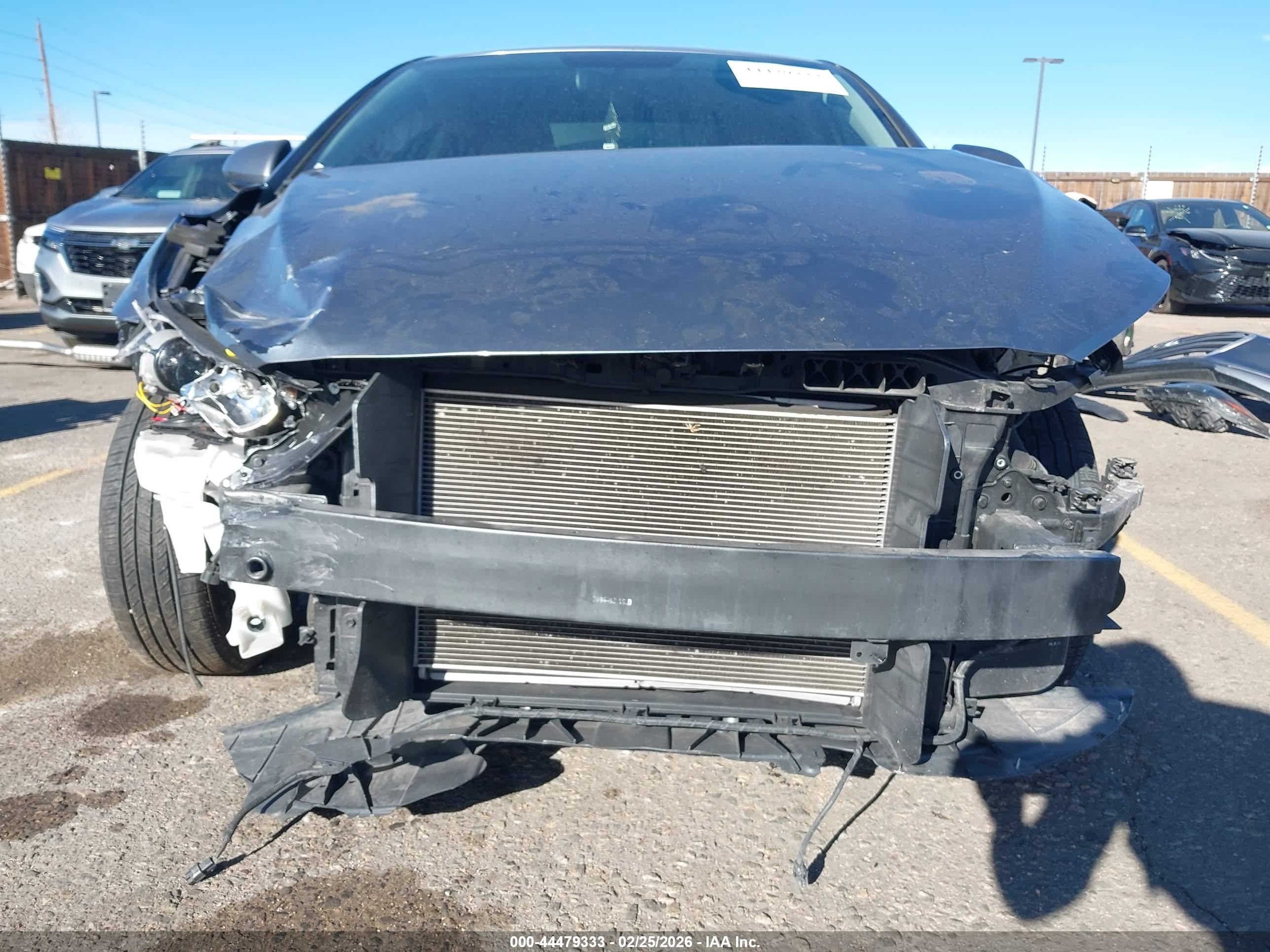 HYUNDAI ELANTRA image 6