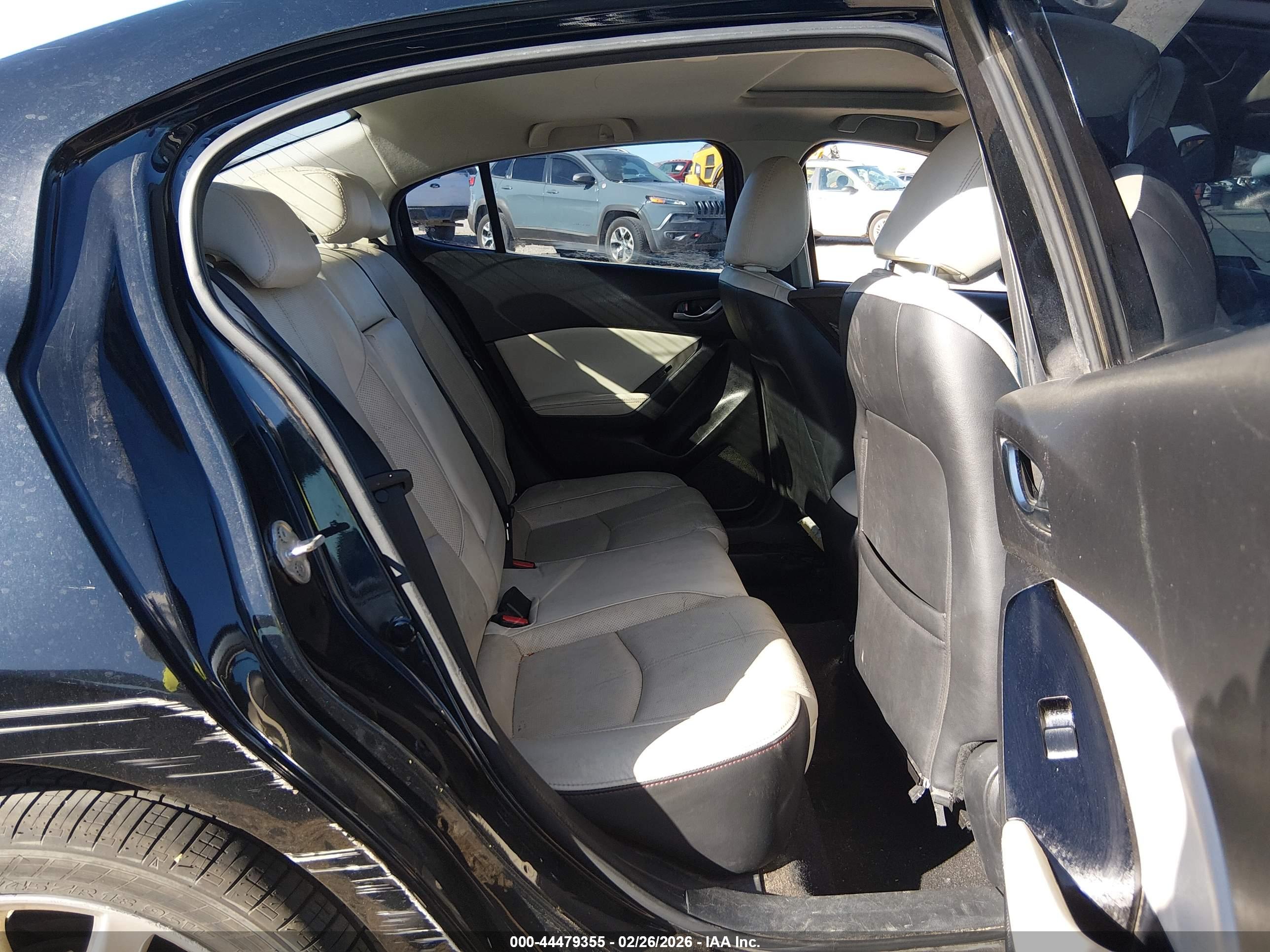 MAZDA MAZDA3 image 8