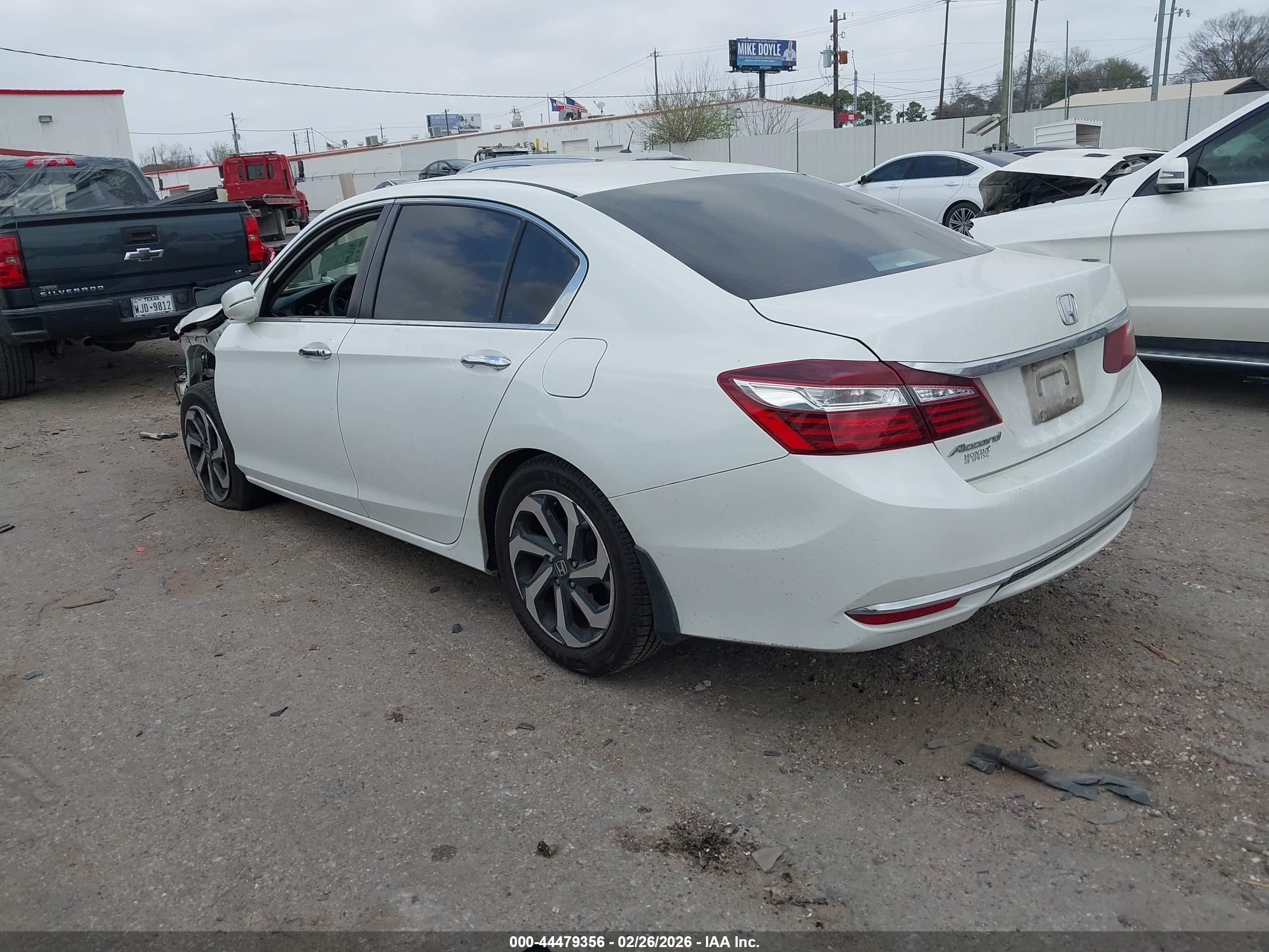 HONDA ACCORD image 3