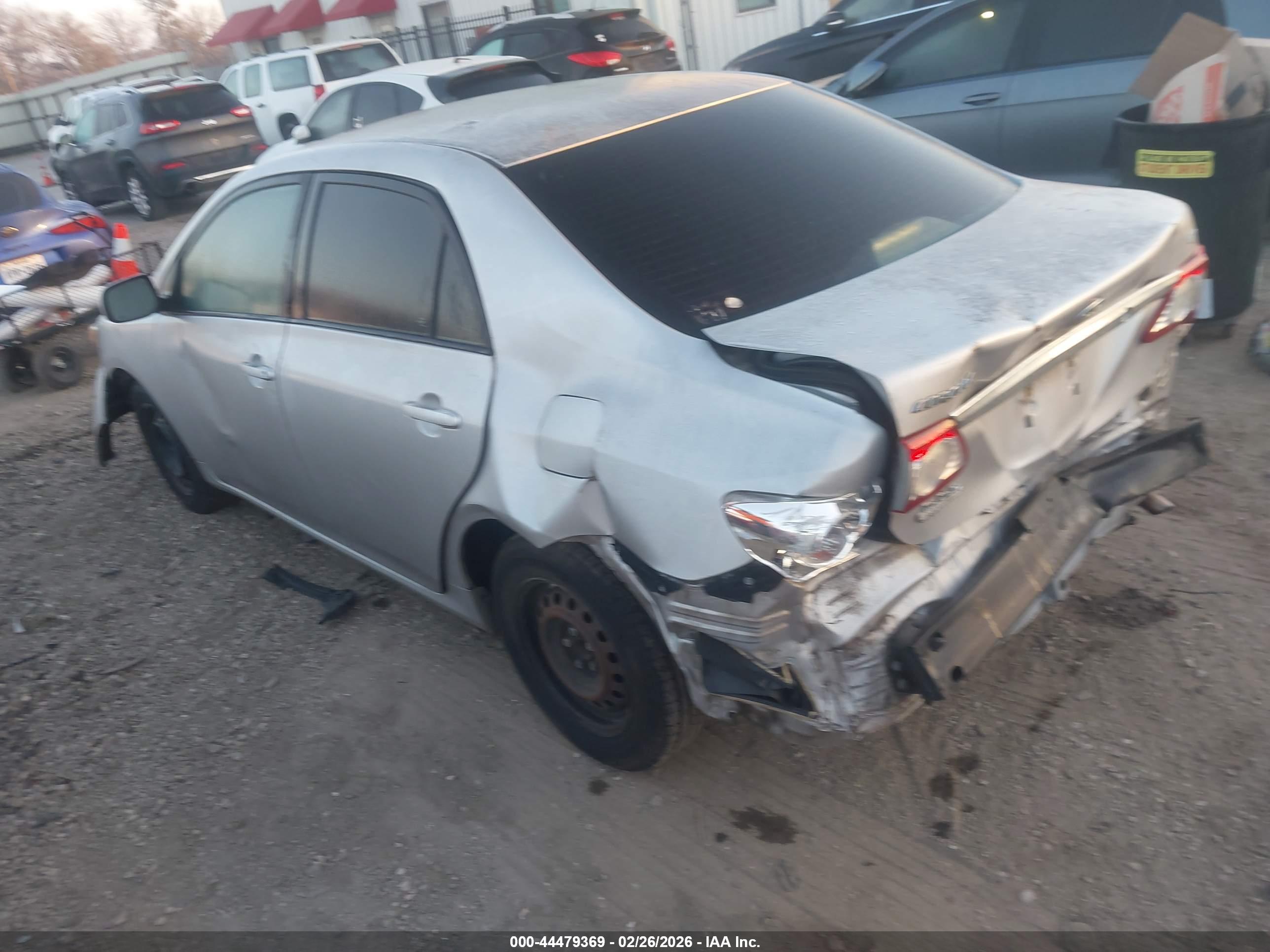 TOYOTA COROLLA image 3
