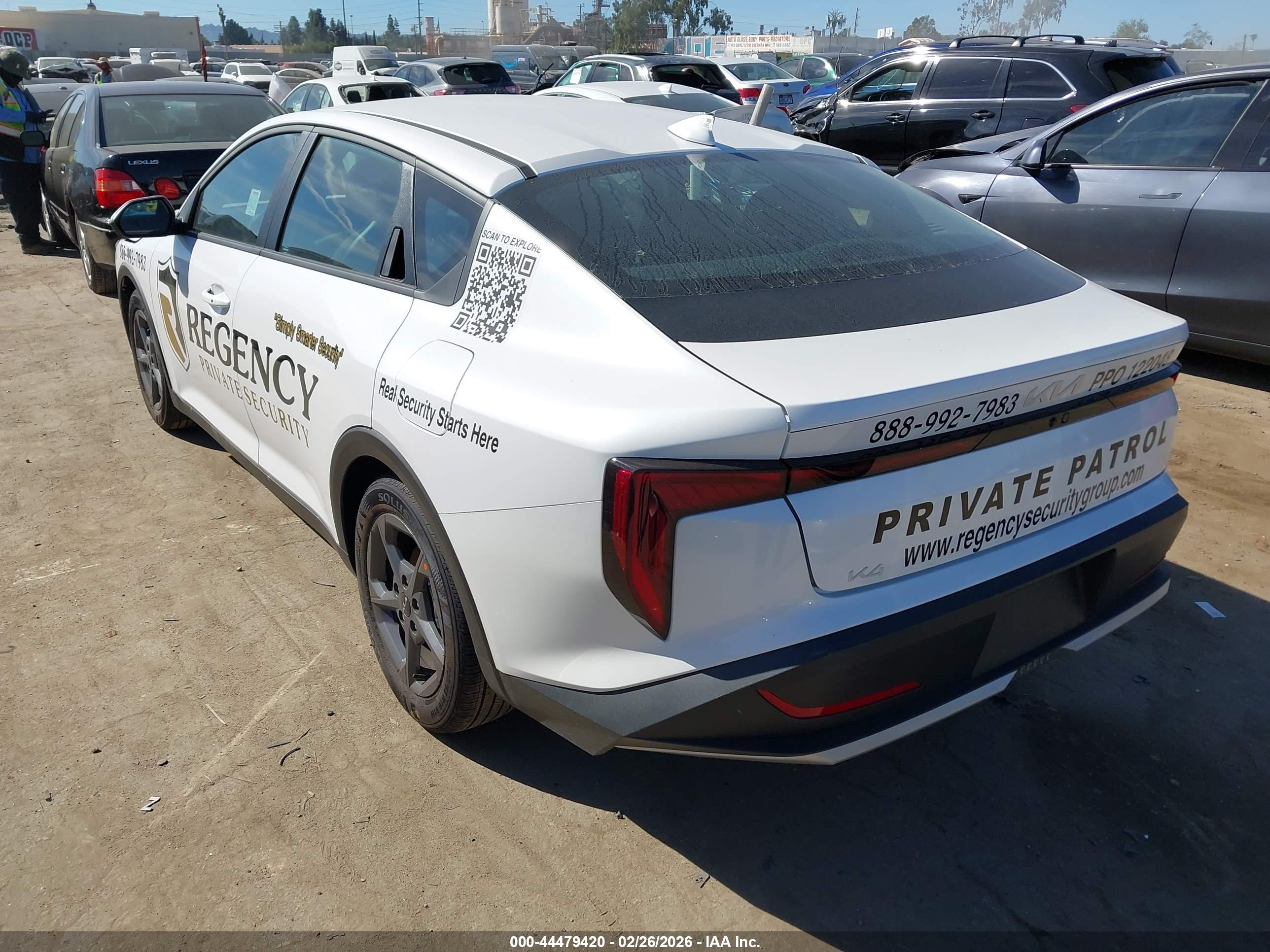 KIA K4 image 3