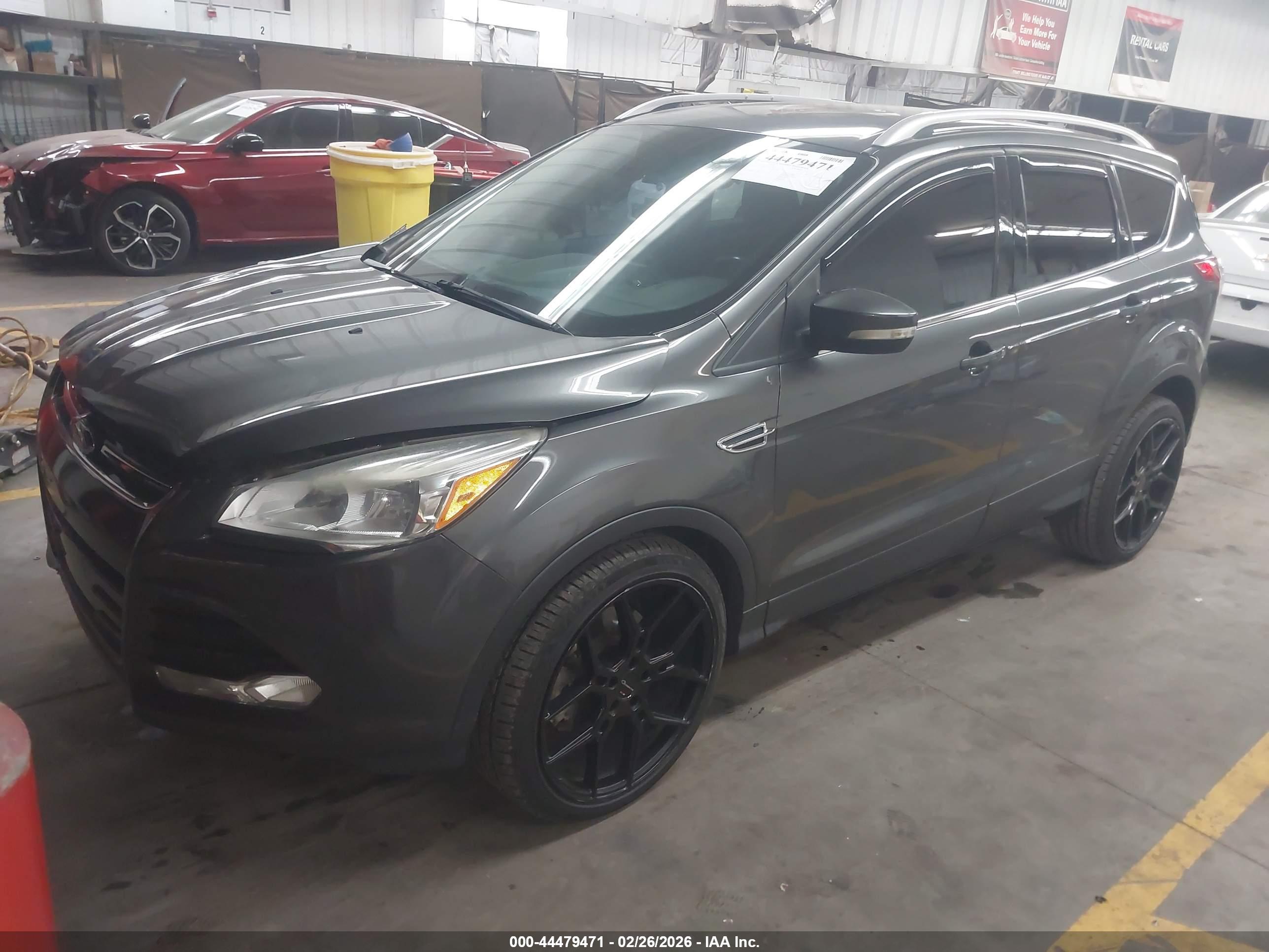 FORD ESCAPE image 2