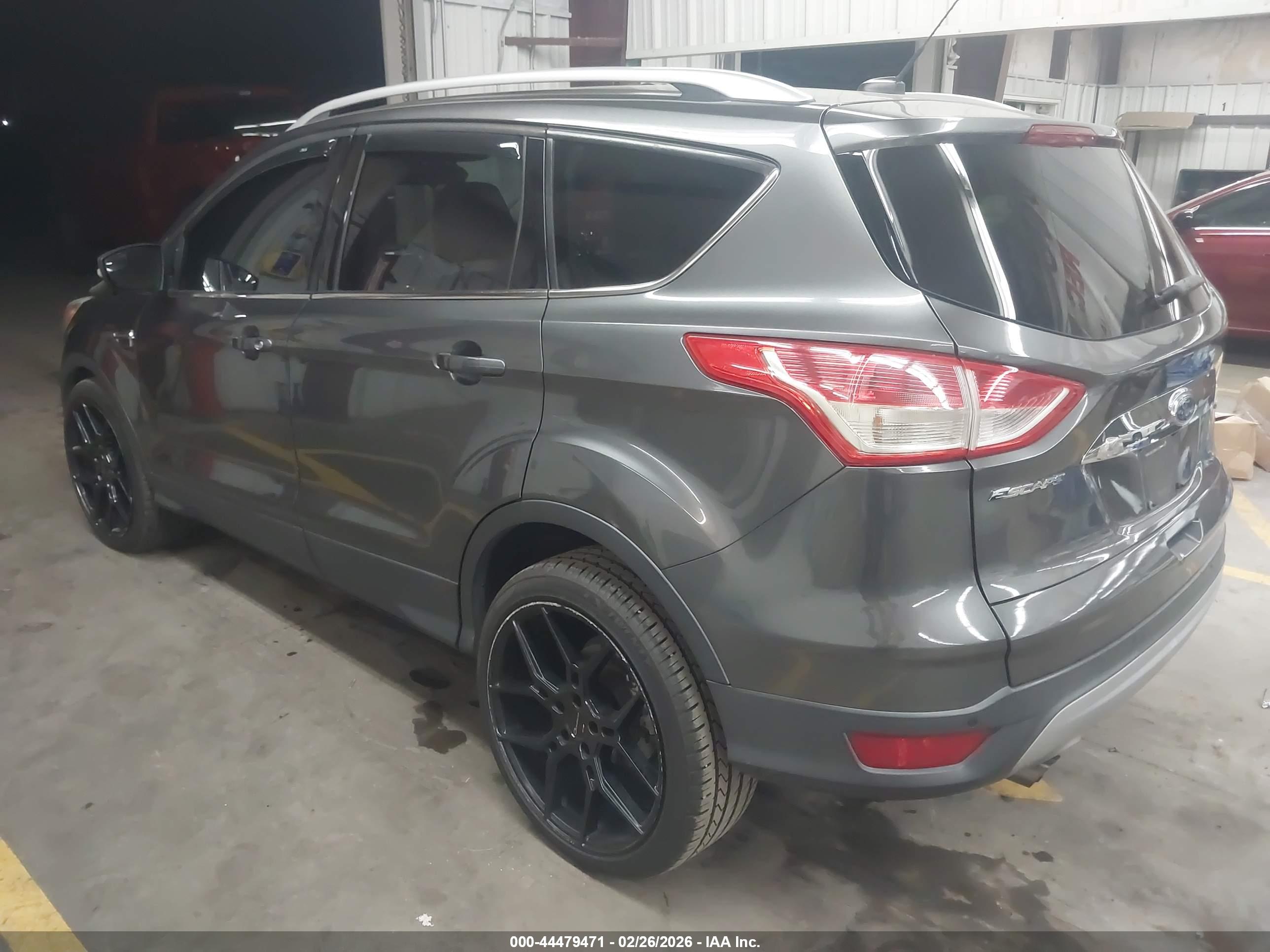 FORD ESCAPE image 3
