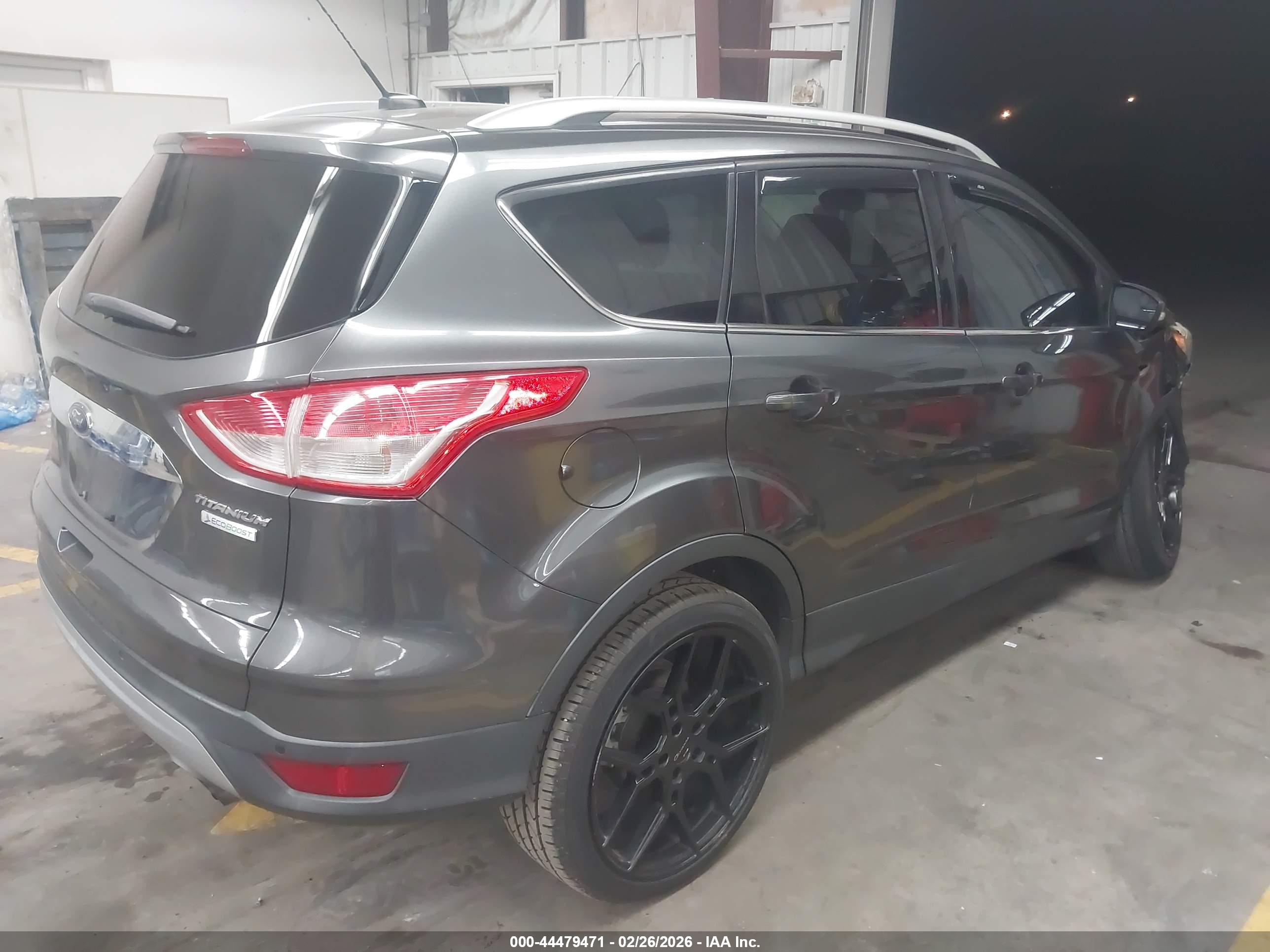 FORD ESCAPE image 4