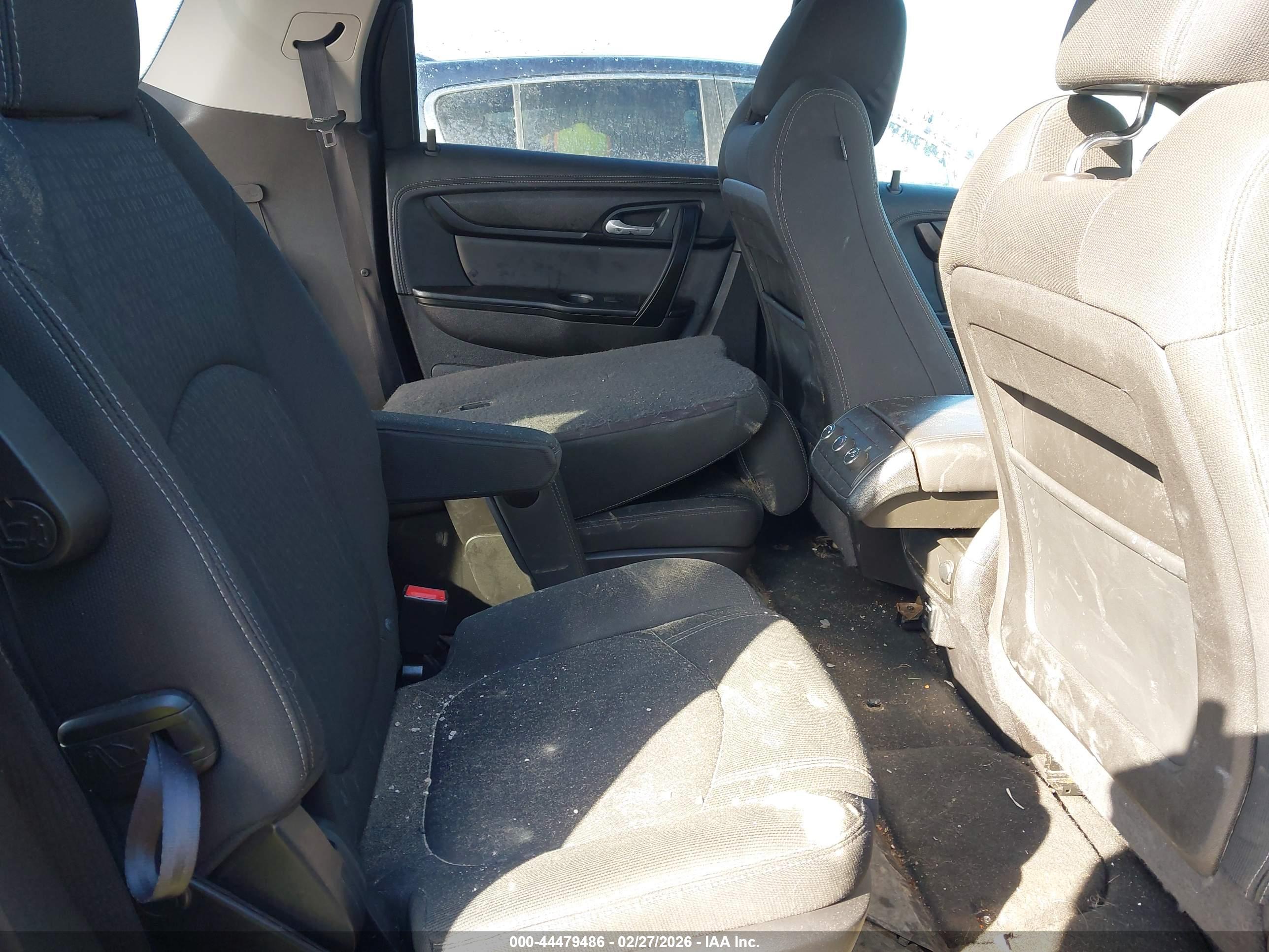 GMC ACADIA image 8