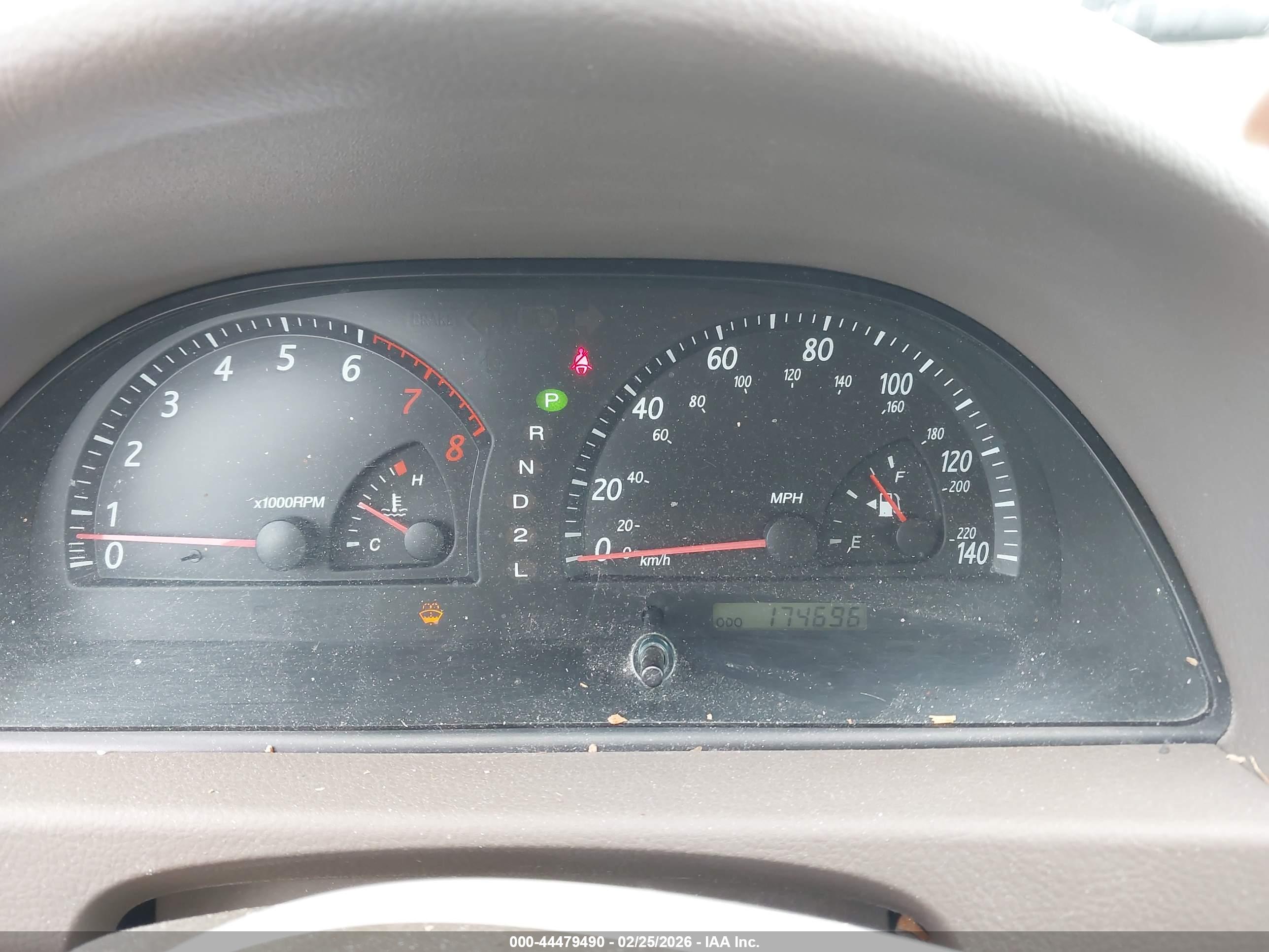 TOYOTA CAMRY image 7