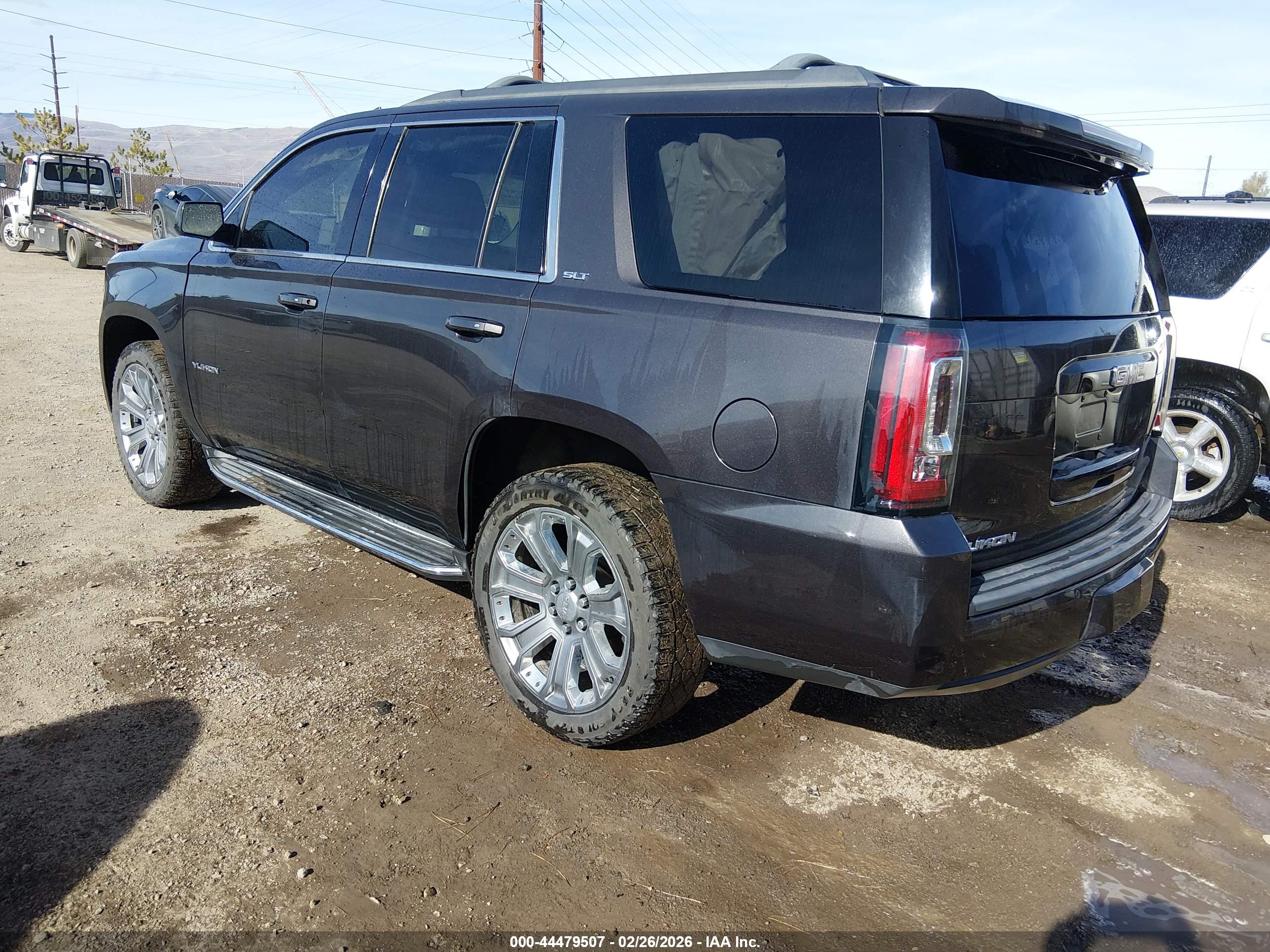 GMC YUKON image 3