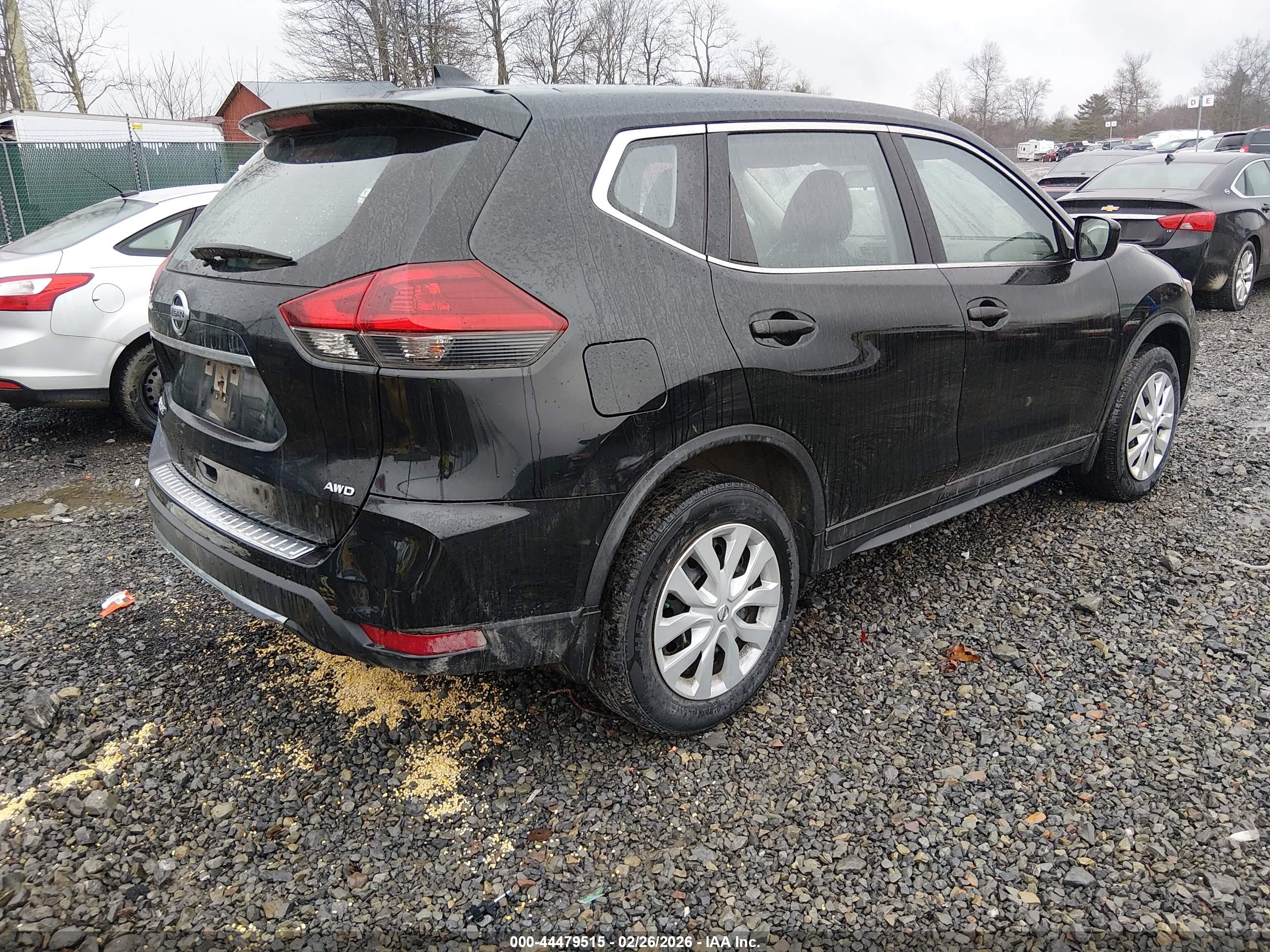 NISSAN ROGUE image 4