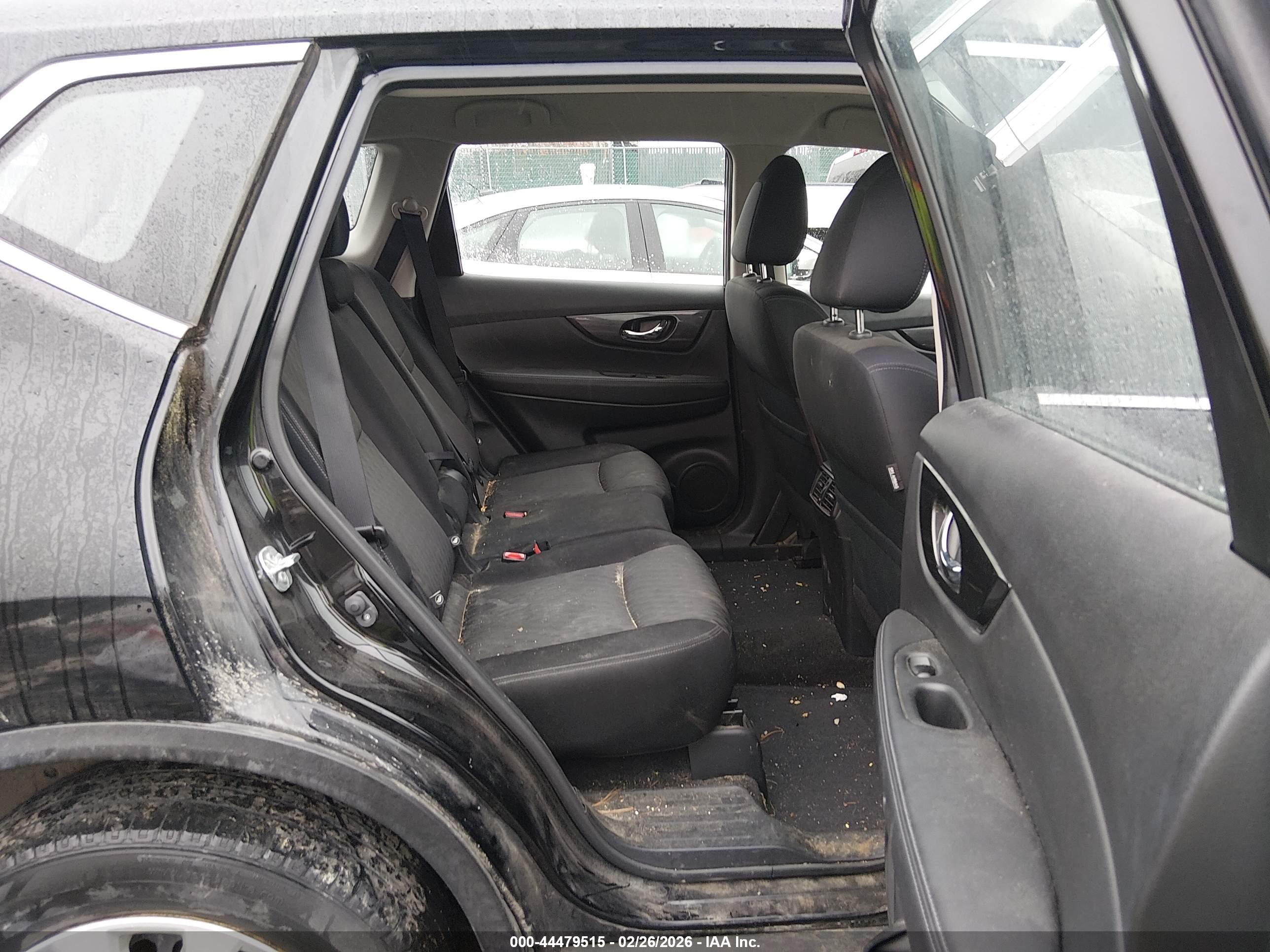NISSAN ROGUE image 8