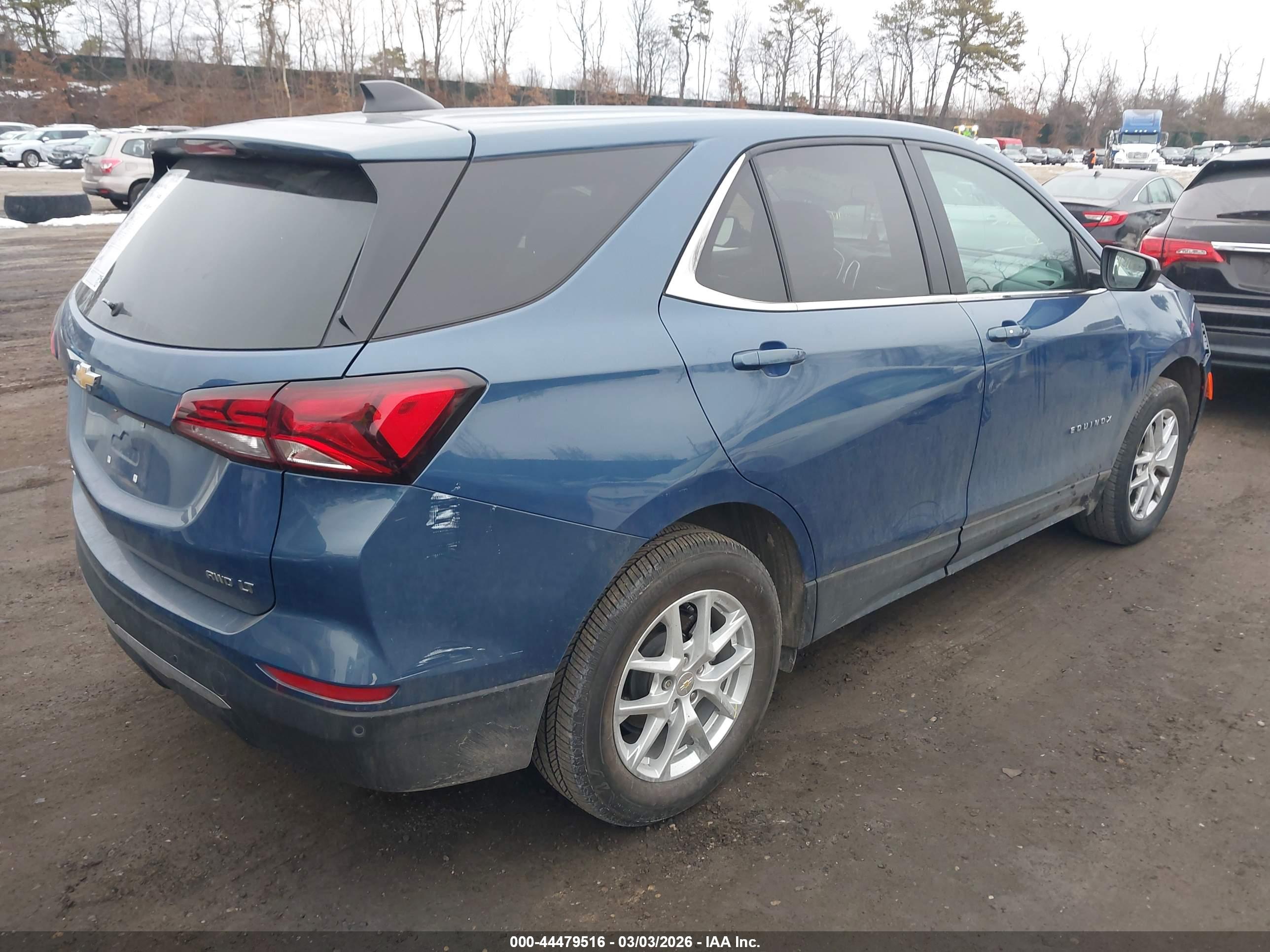 CHEVROLET EQUINOX image 4