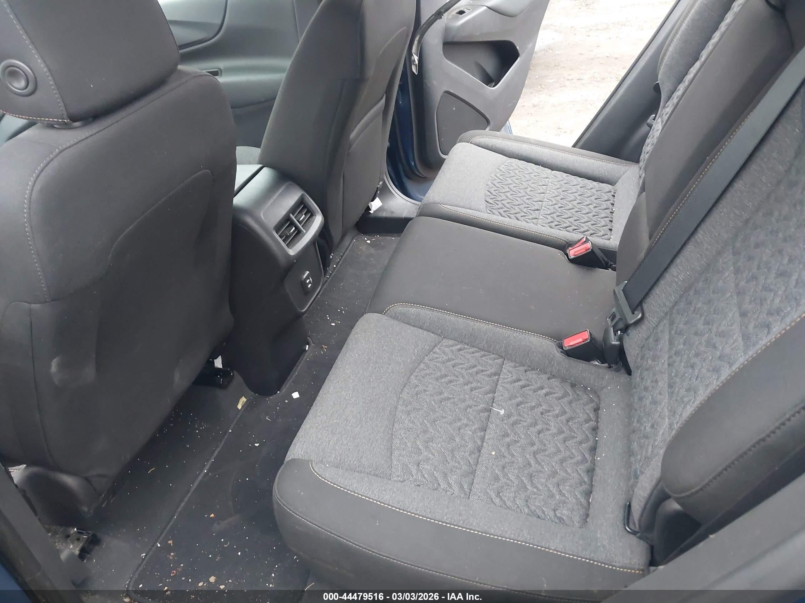 CHEVROLET EQUINOX image 8