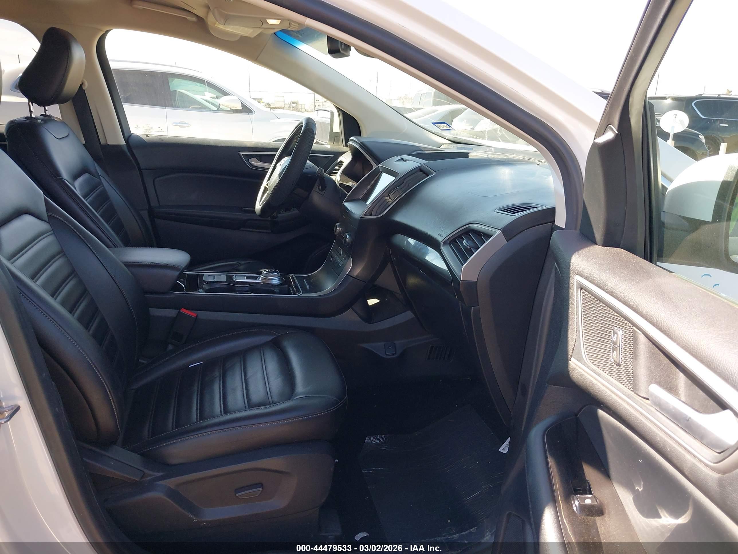 FORD EDGE image 5