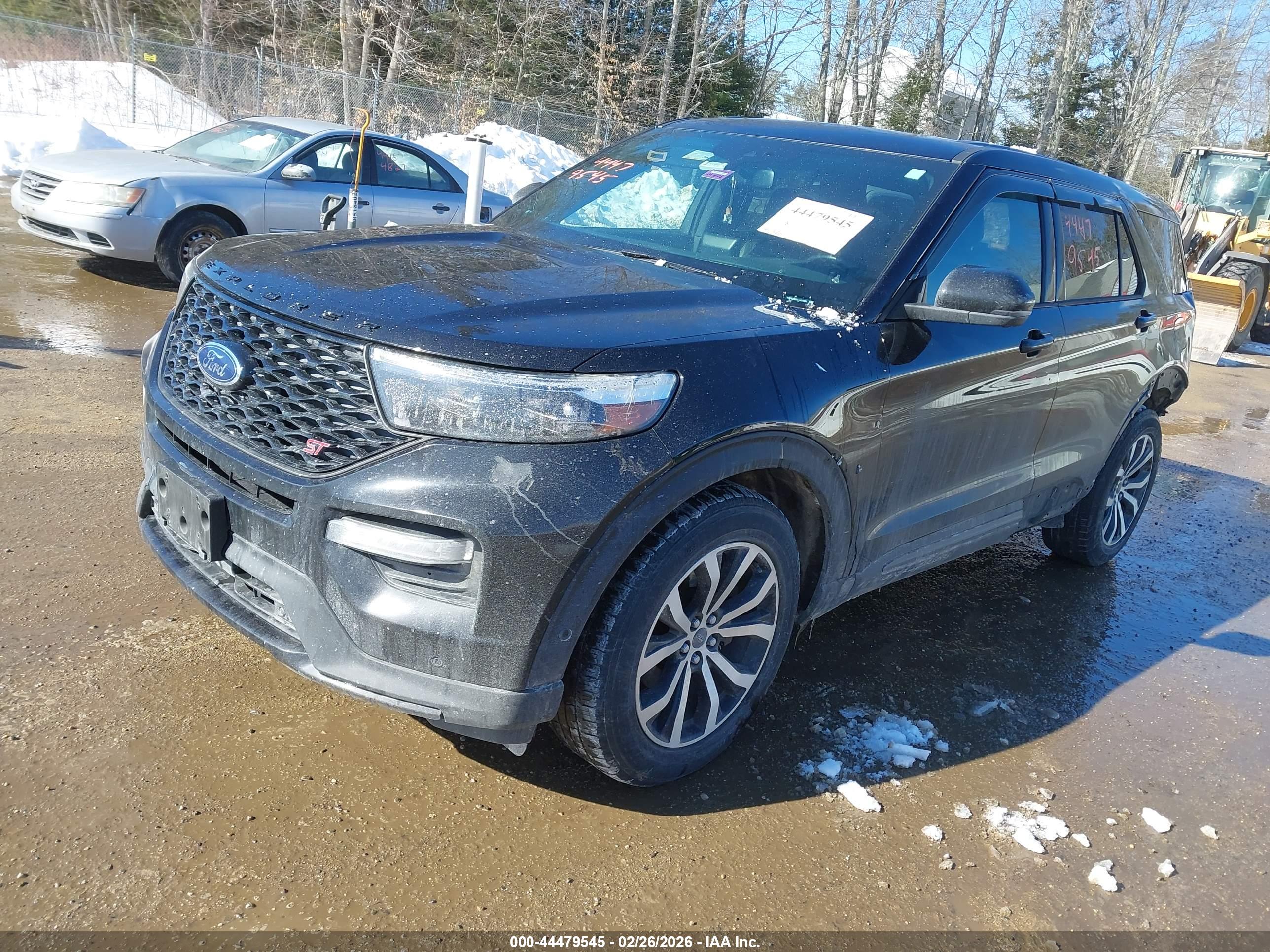 FORD EXPLORER image 2