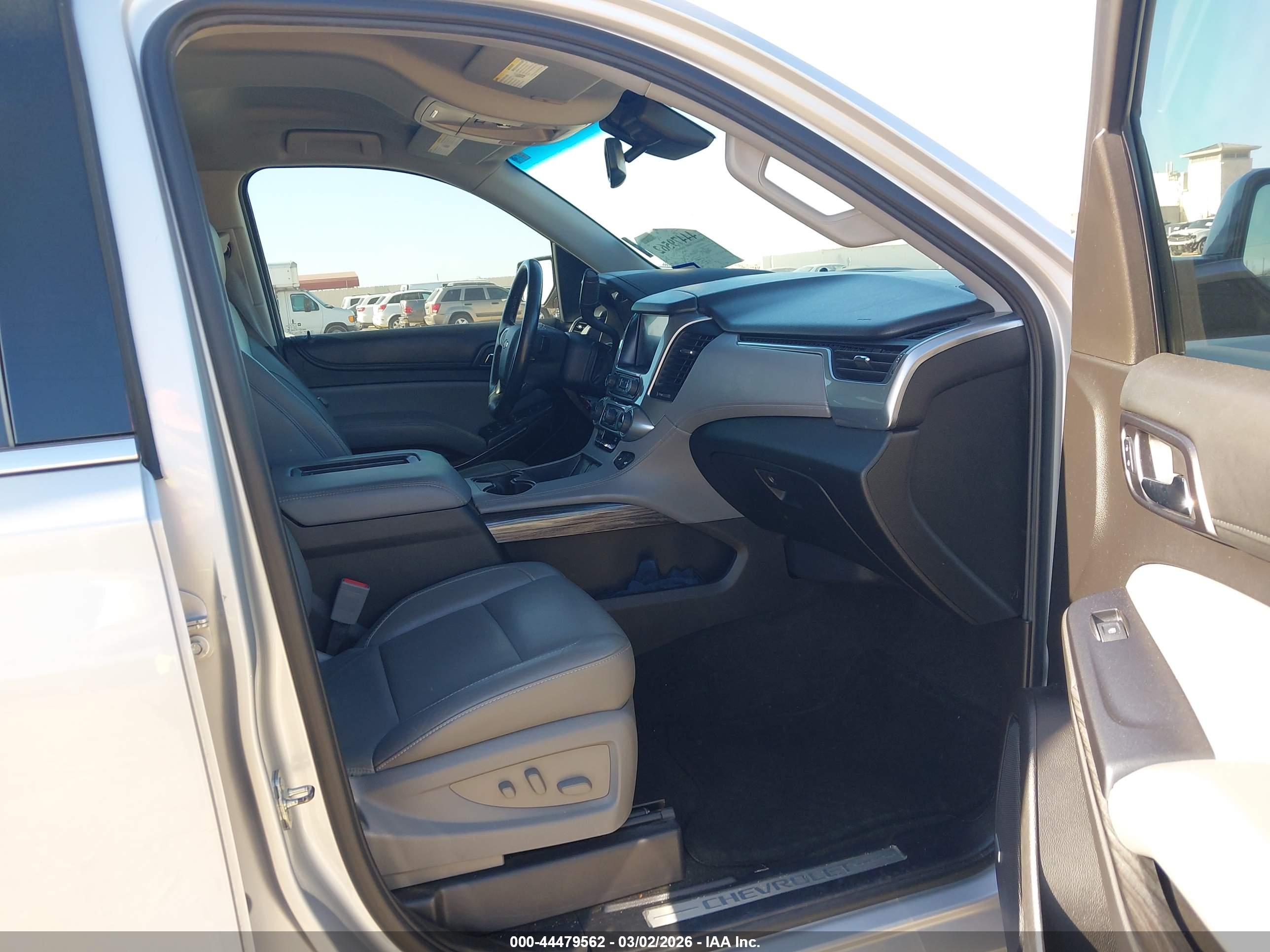 CHEVROLET TAHOE image 5