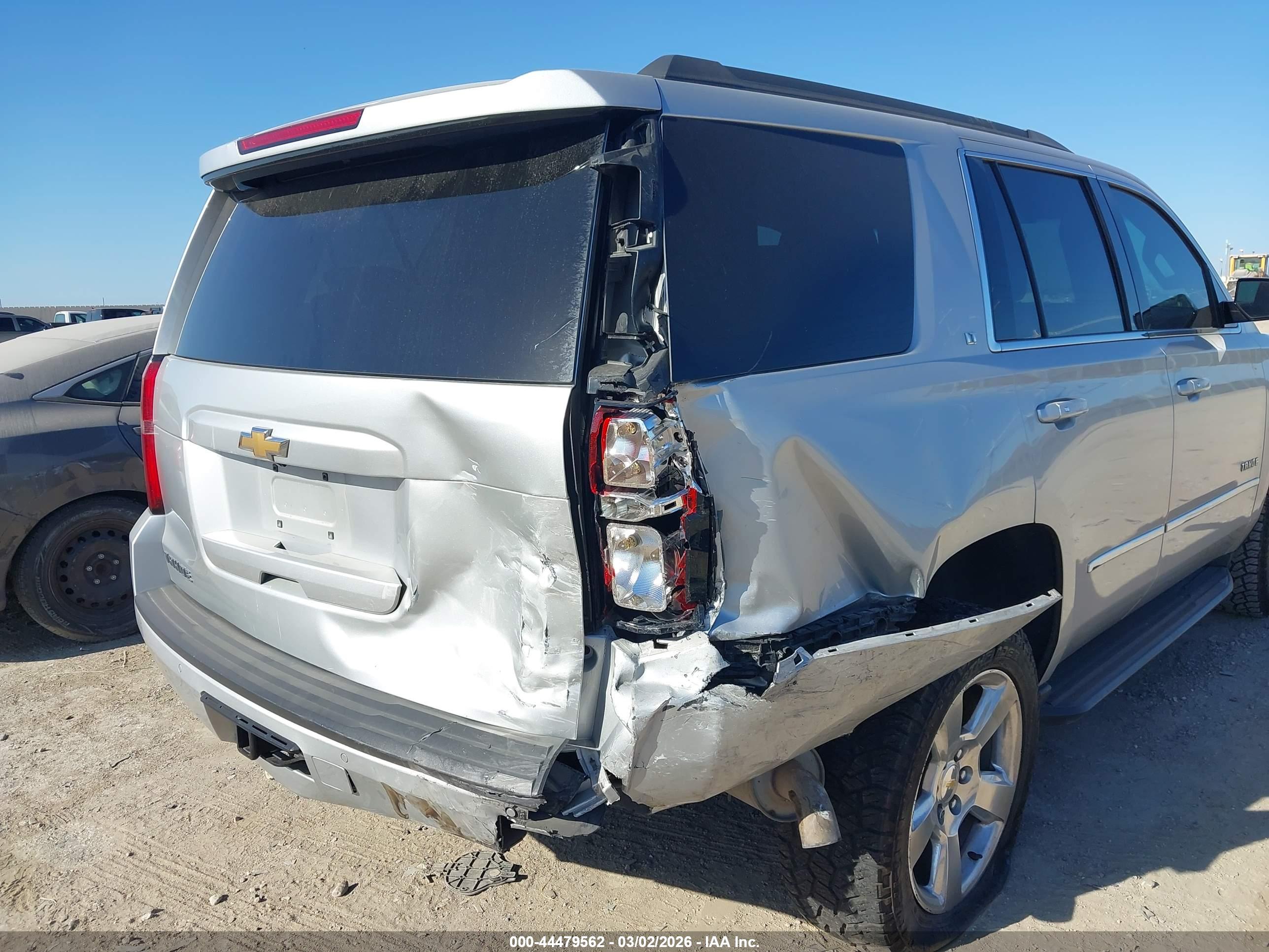 CHEVROLET TAHOE image 6