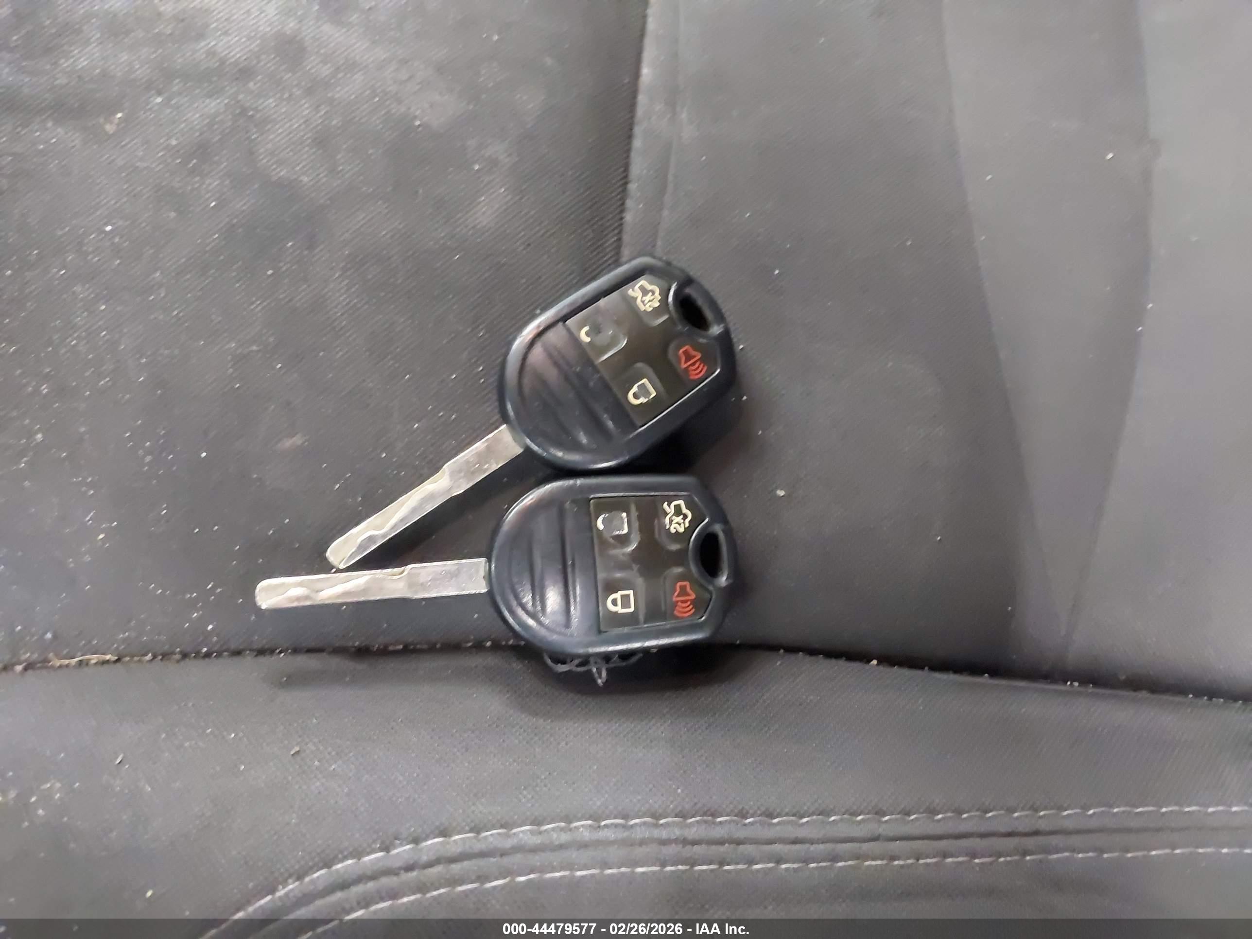 FORD FIESTA image 11
