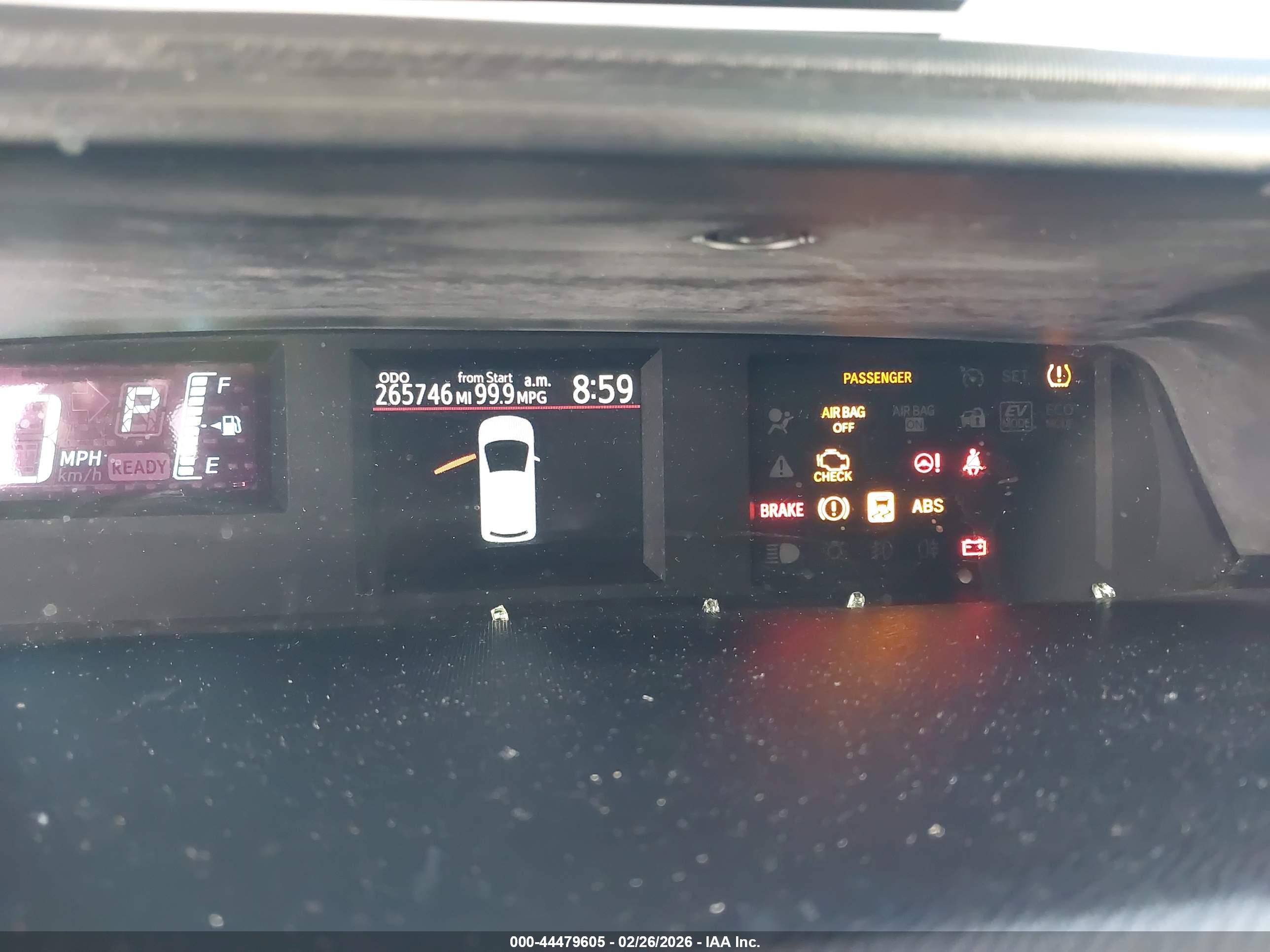 TOYOTA PRIUS image 7