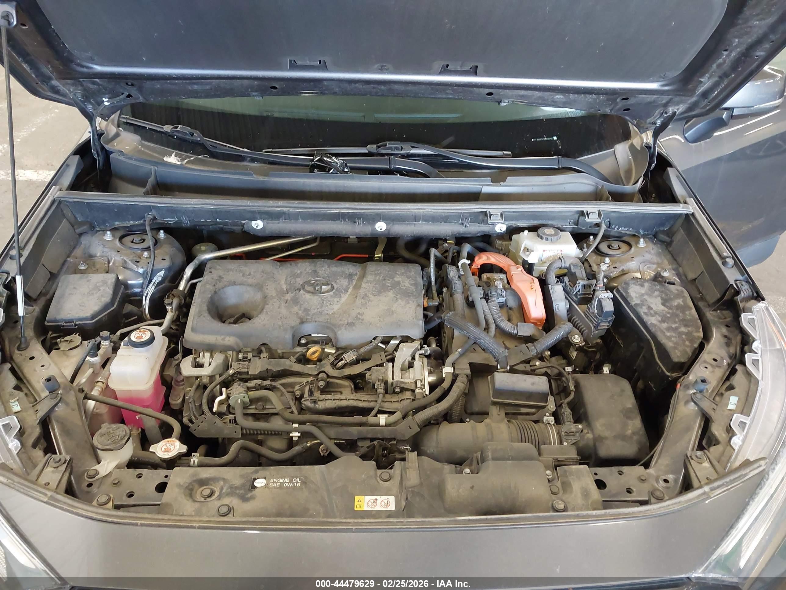 TOYOTA RAV4 image 10