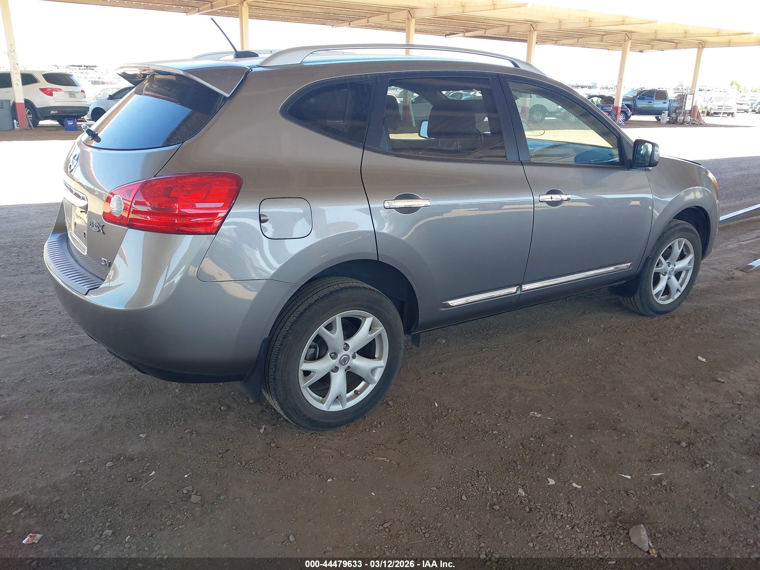NISSAN ROGUE image 4