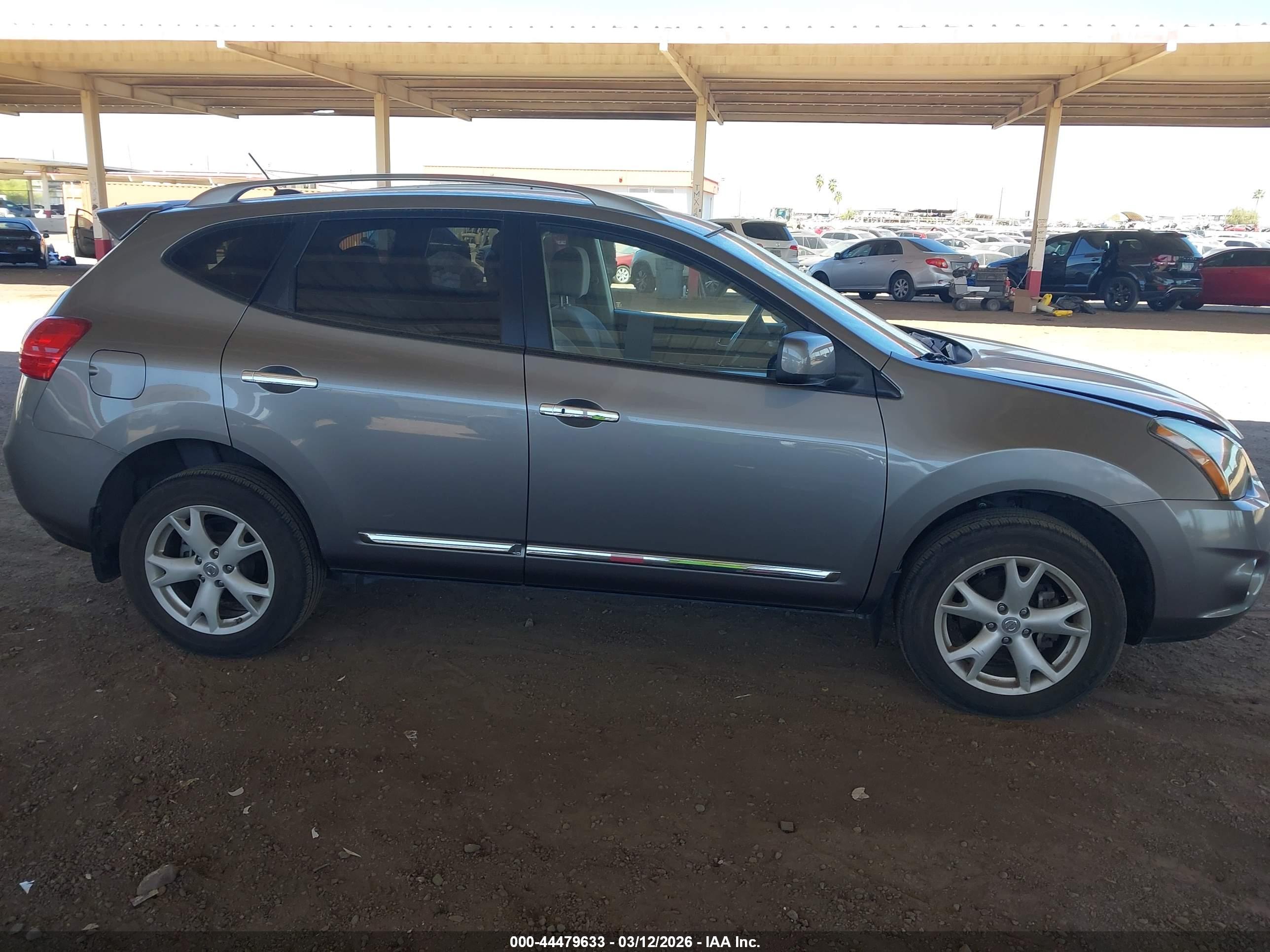 NISSAN ROGUE image 5