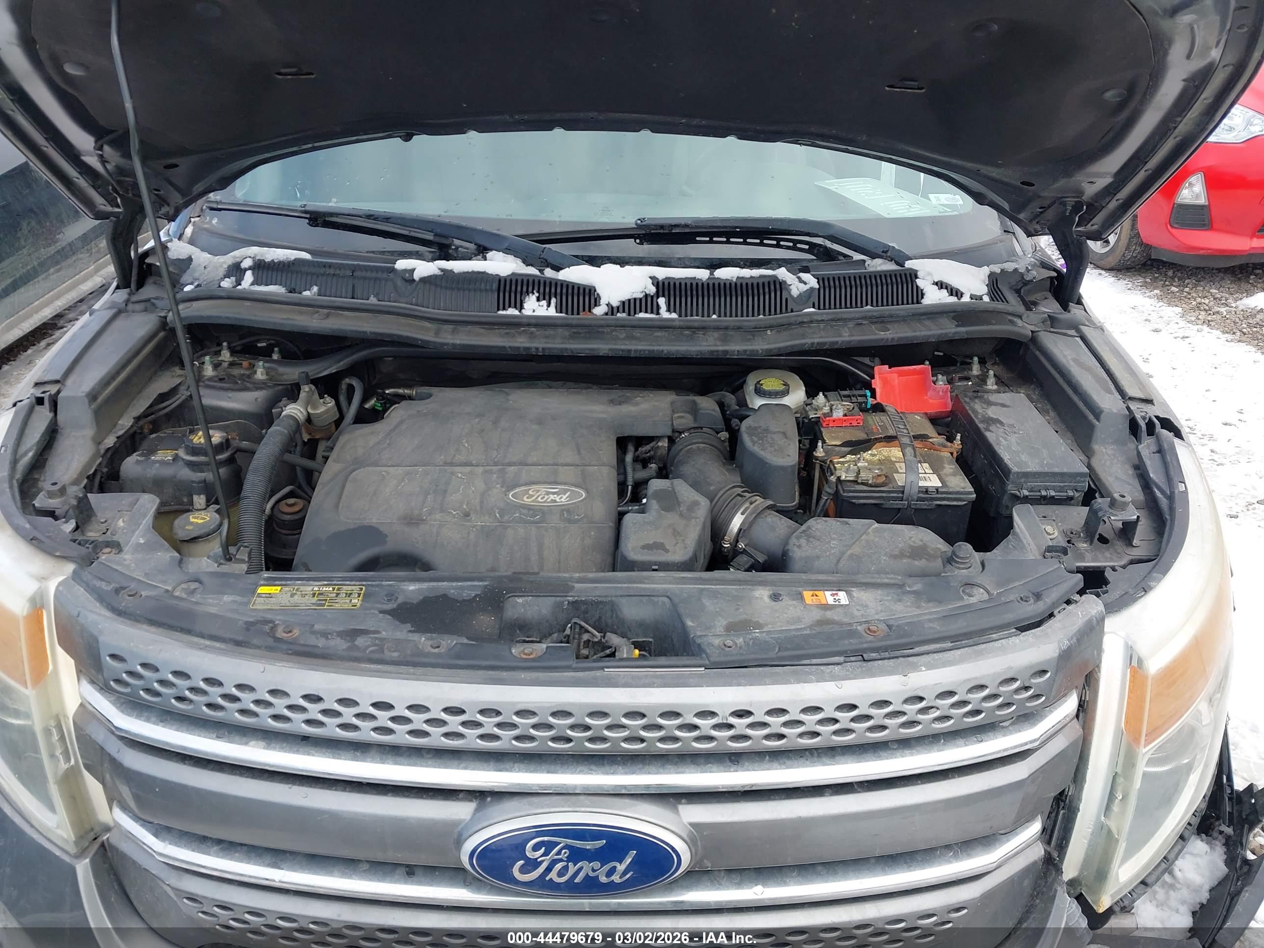 FORD EXPLORER image 10