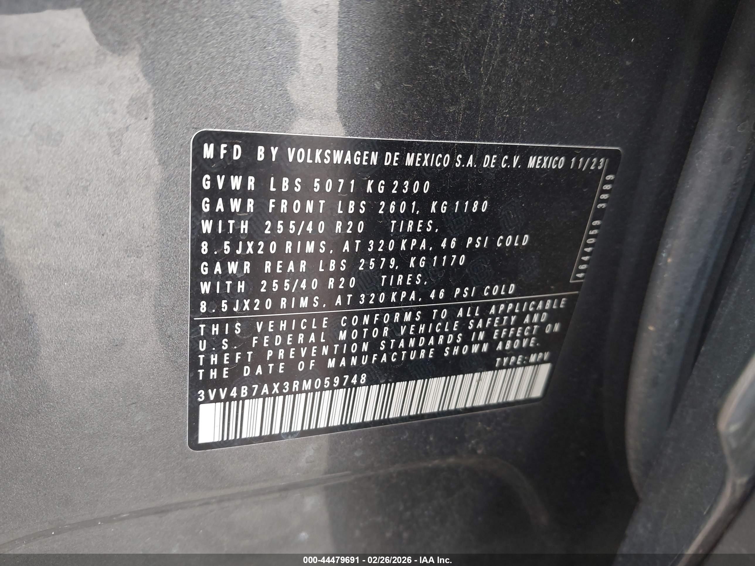VOLKSWAGEN TIGUAN image 9
