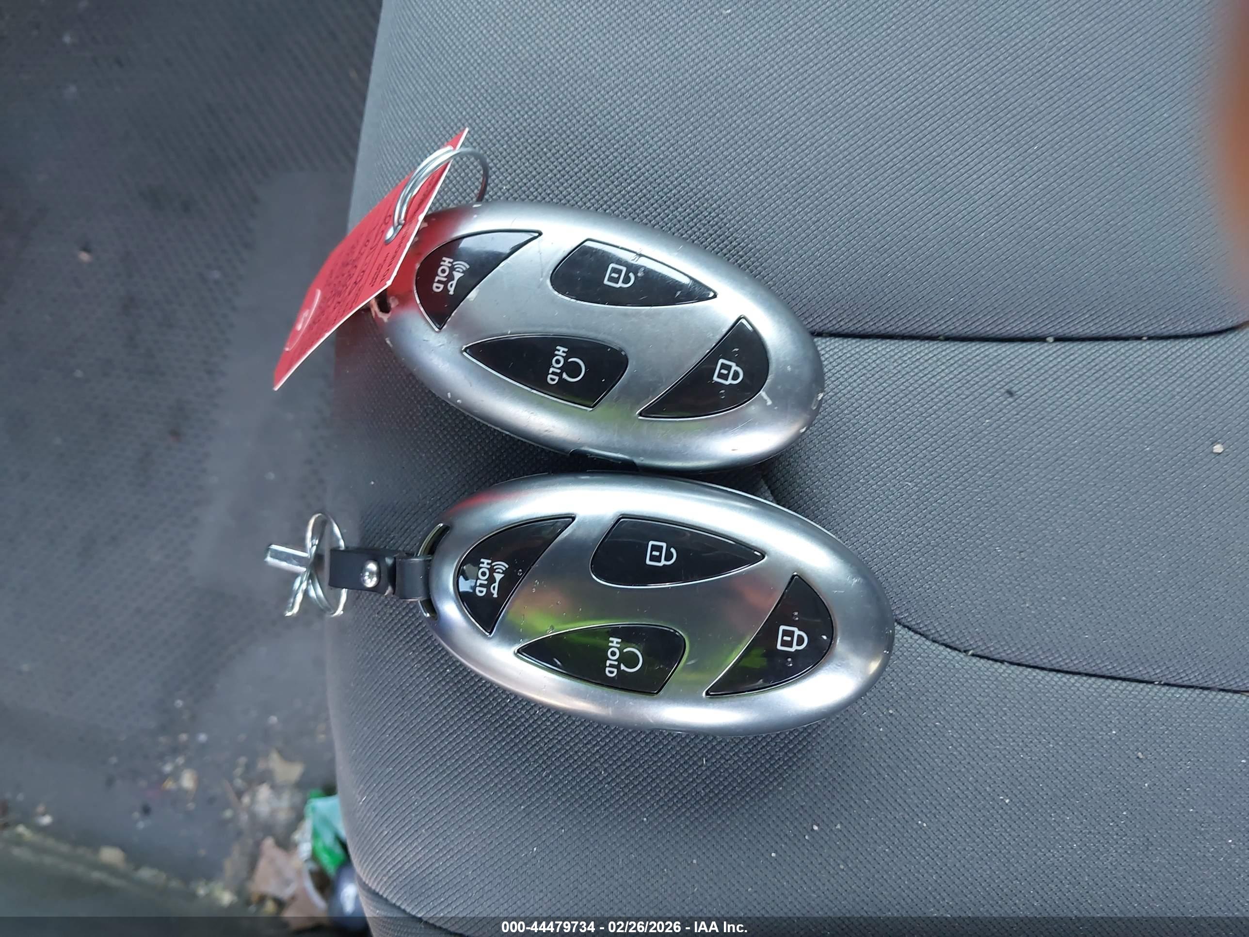HYUNDAI ELANTRA image 11