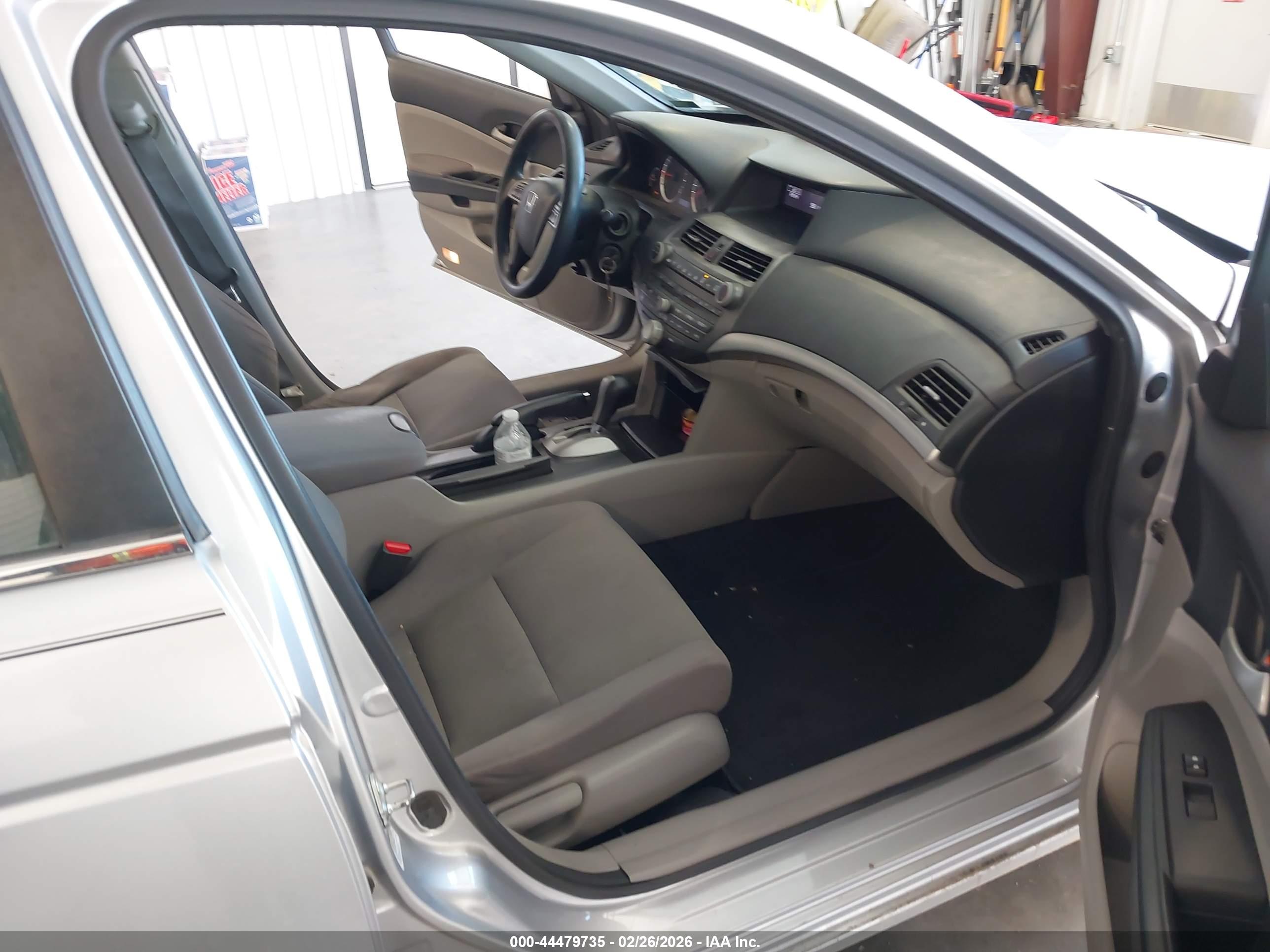 HONDA ACCORD image 5