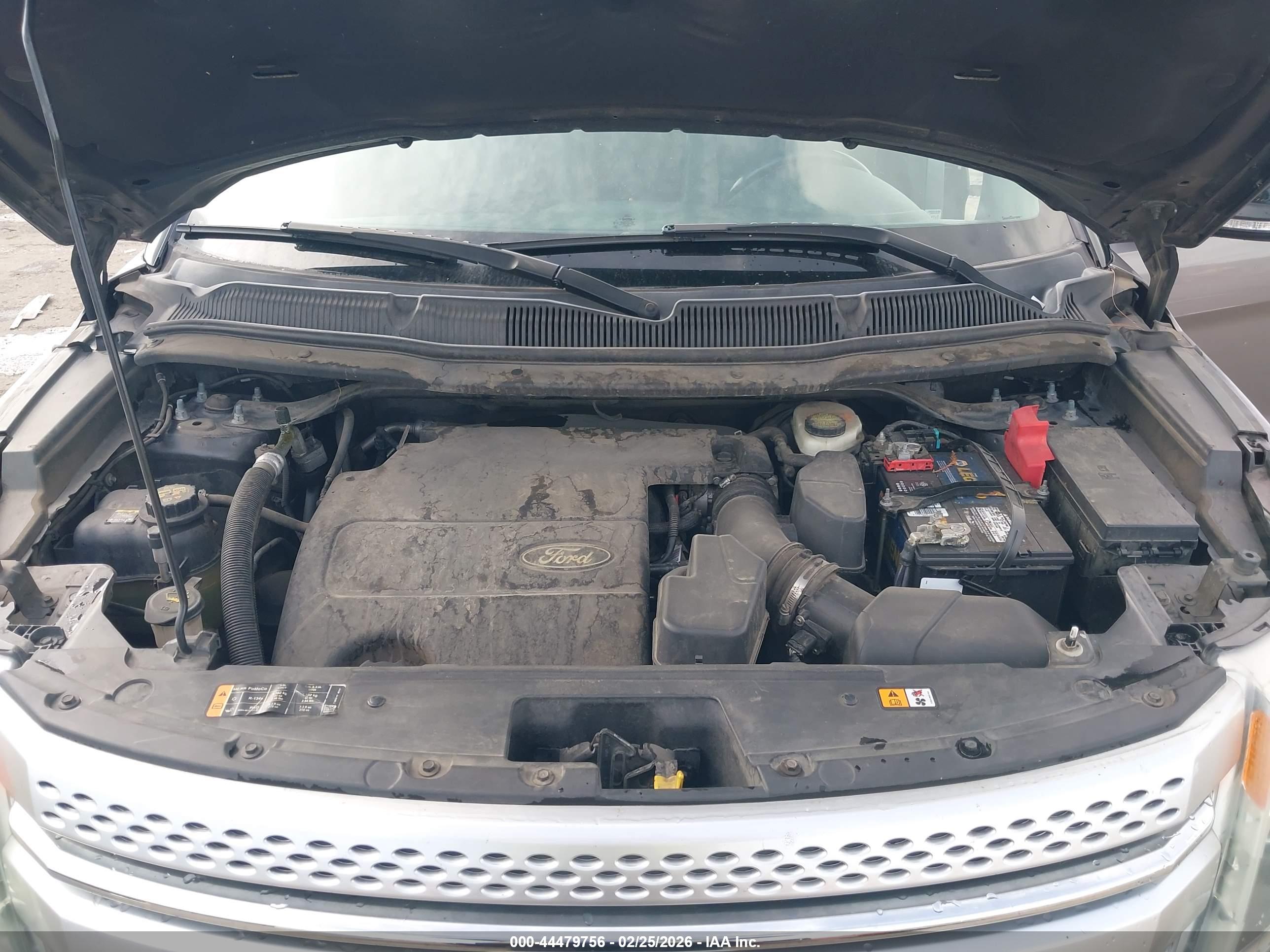 FORD EXPLORER image 10