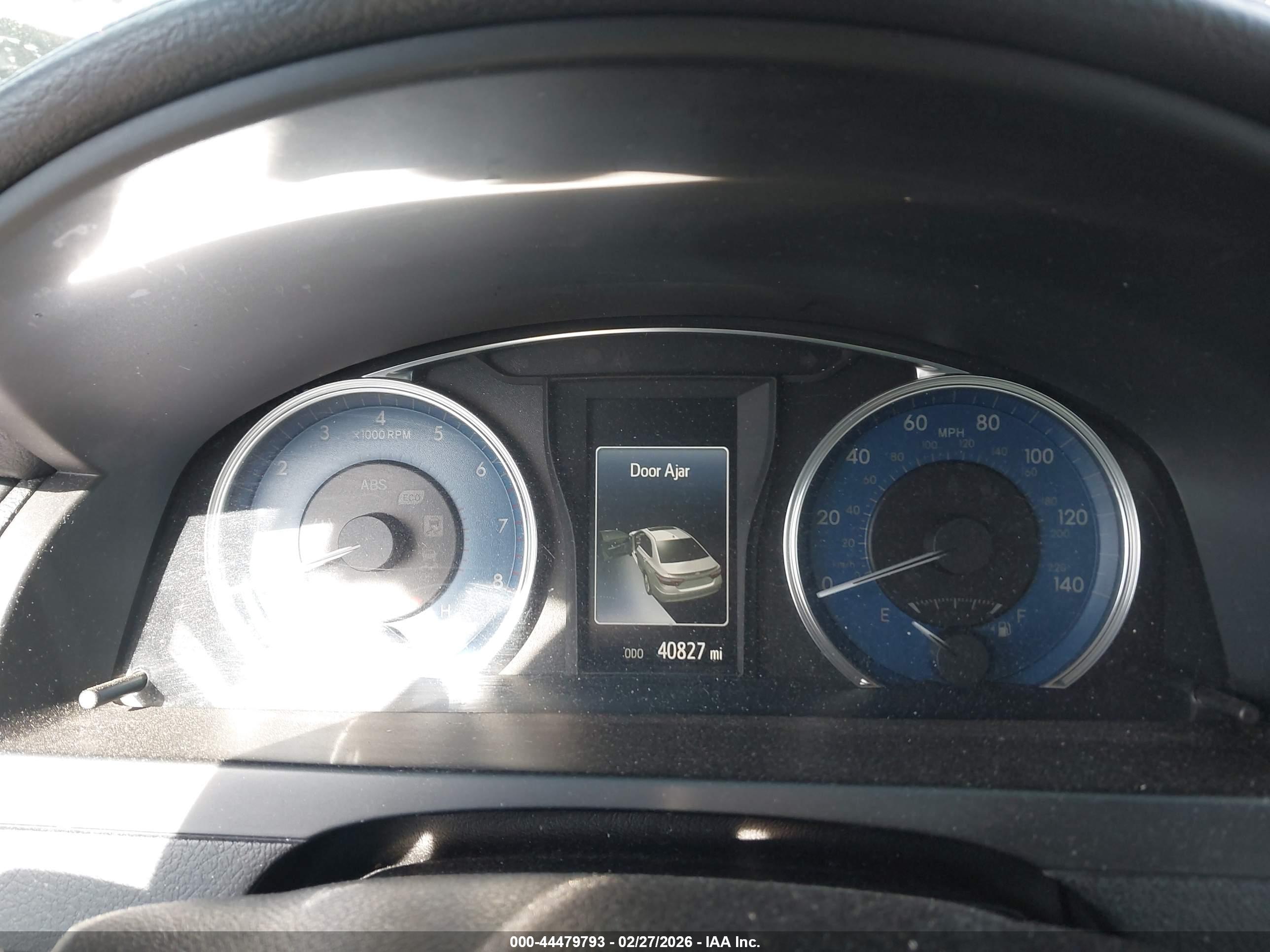 TOYOTA CAMRY image 7