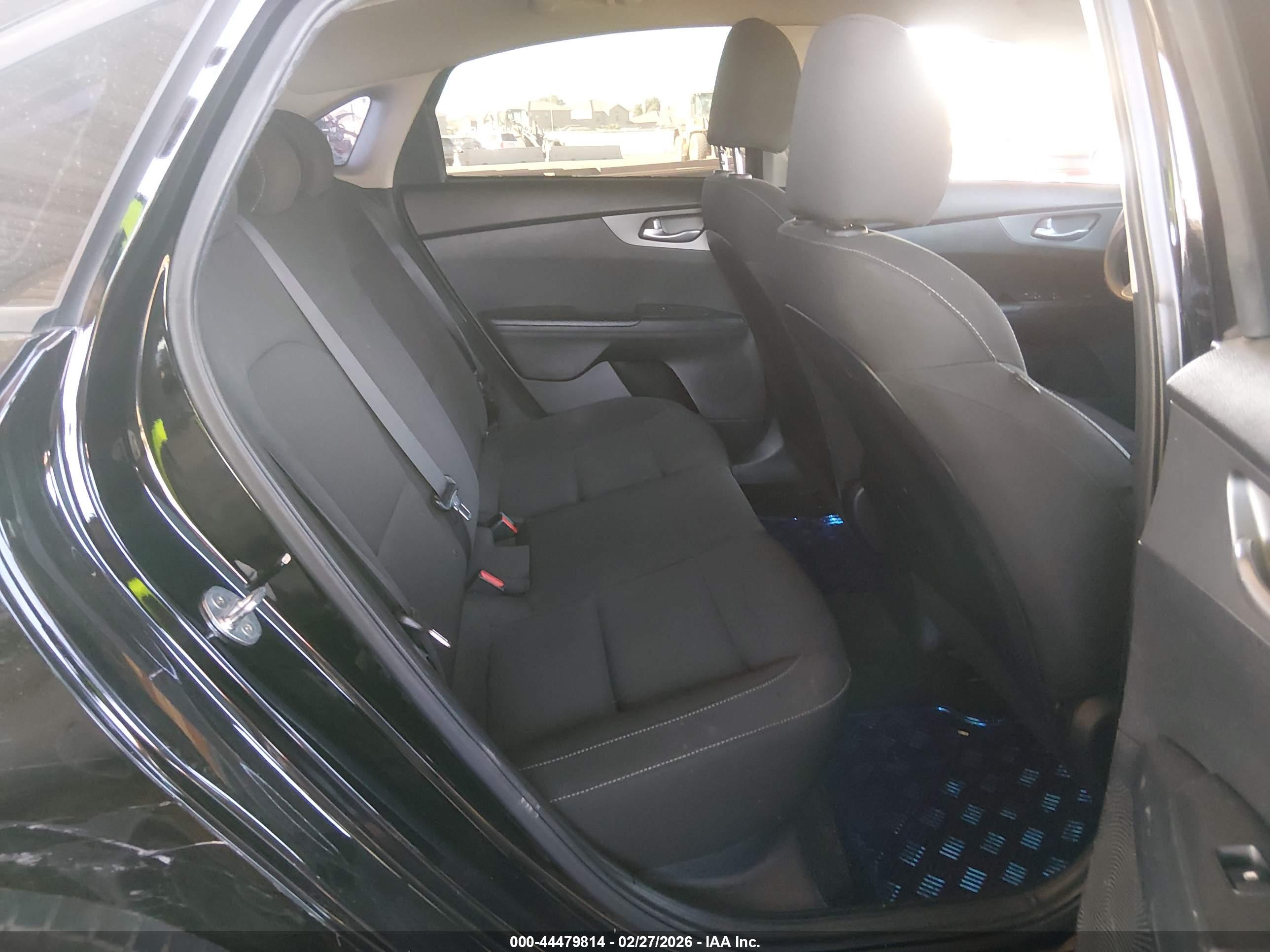 KIA FORTE image 8