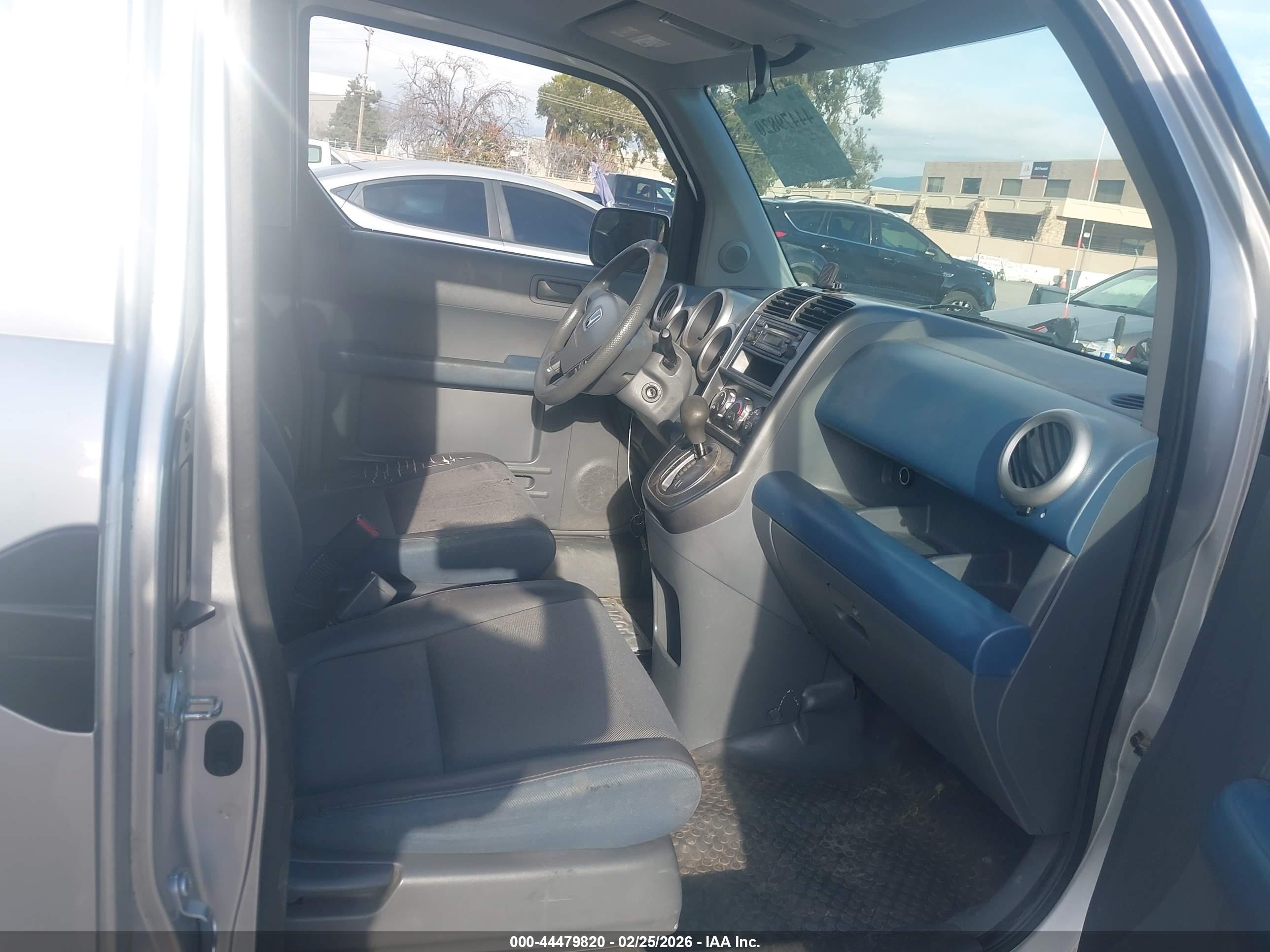 HONDA ELEMENT image 5