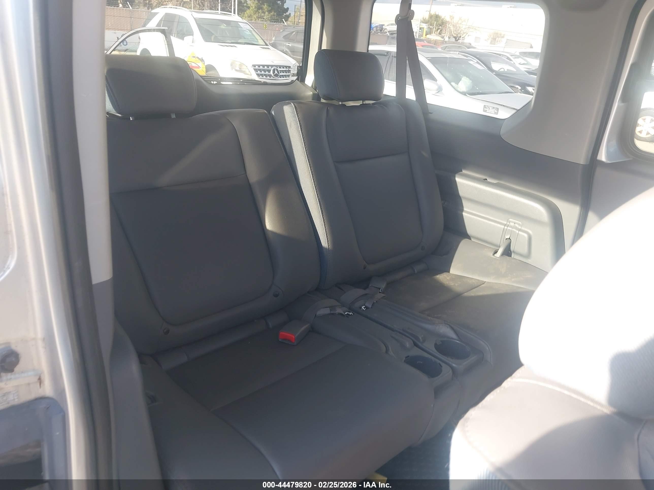 HONDA ELEMENT image 8