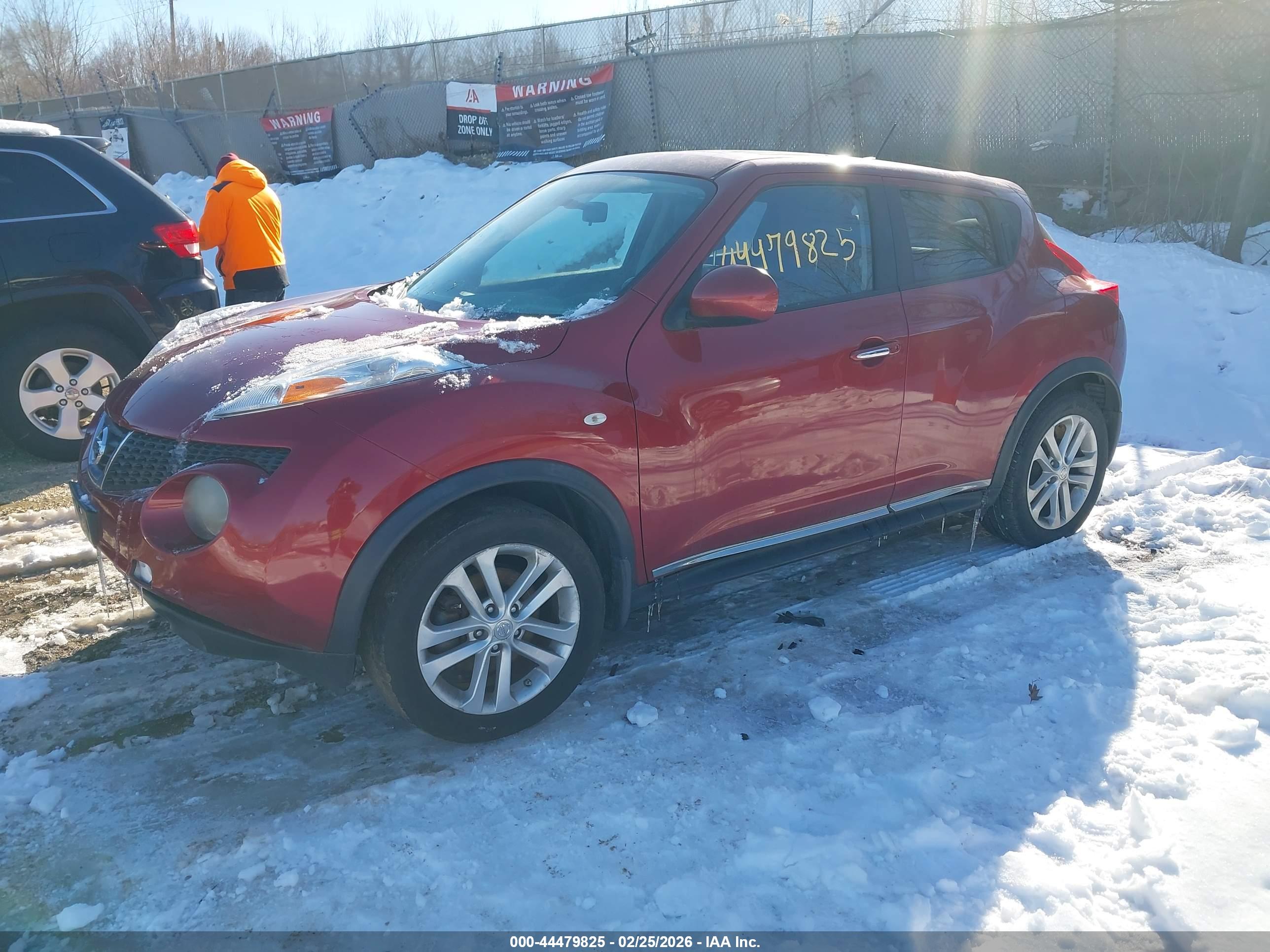 NISSAN JUKE image 2