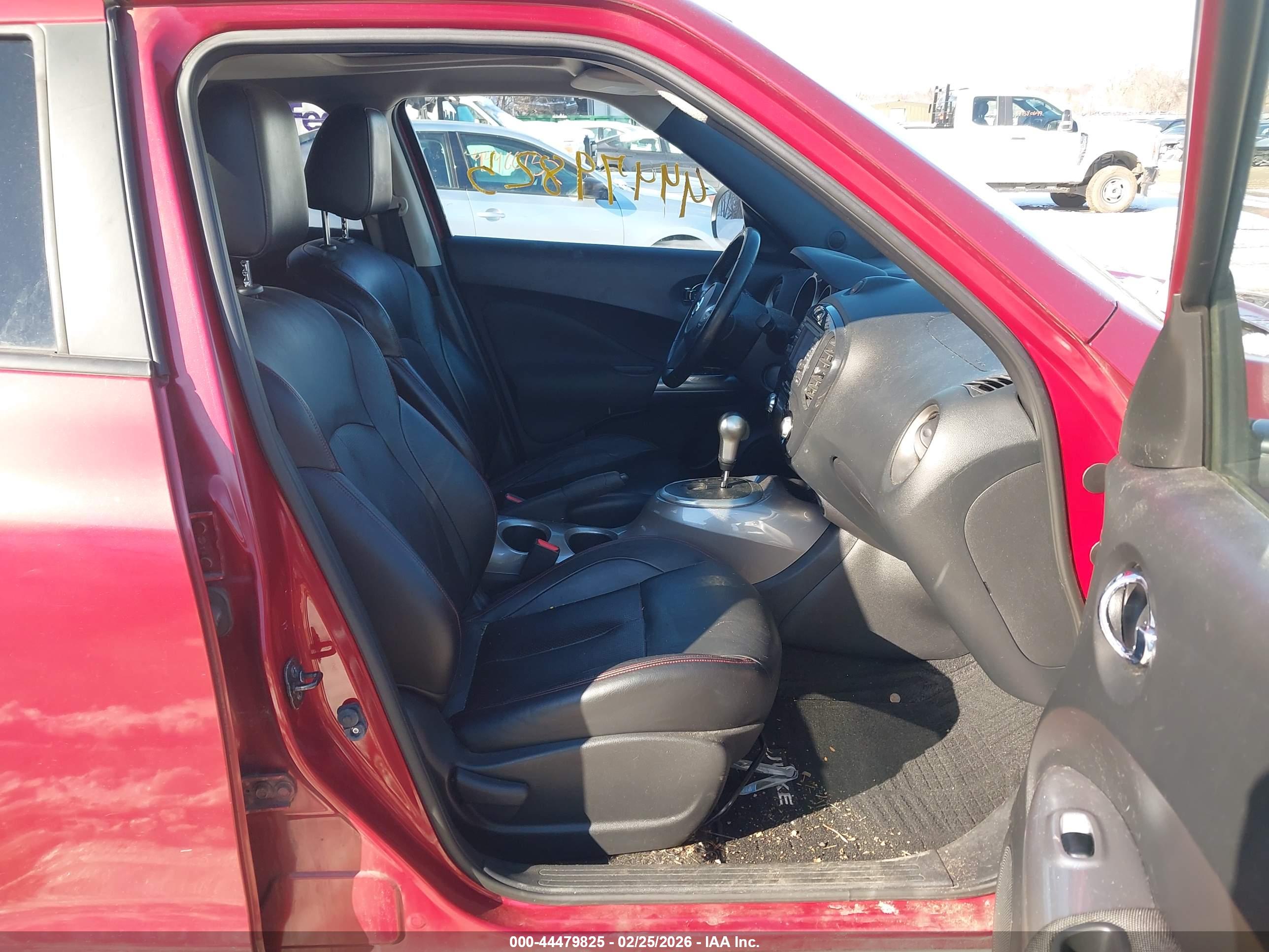 NISSAN JUKE image 5