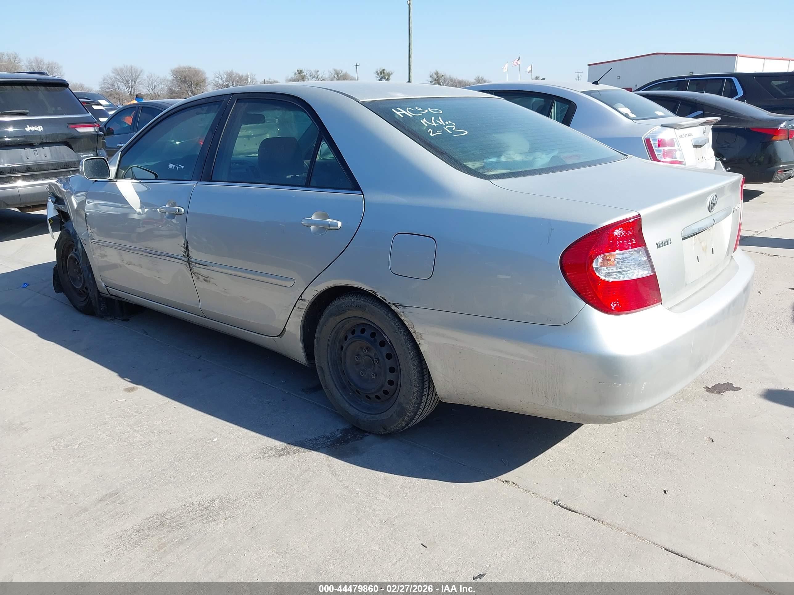 TOYOTA CAMRY image 3
