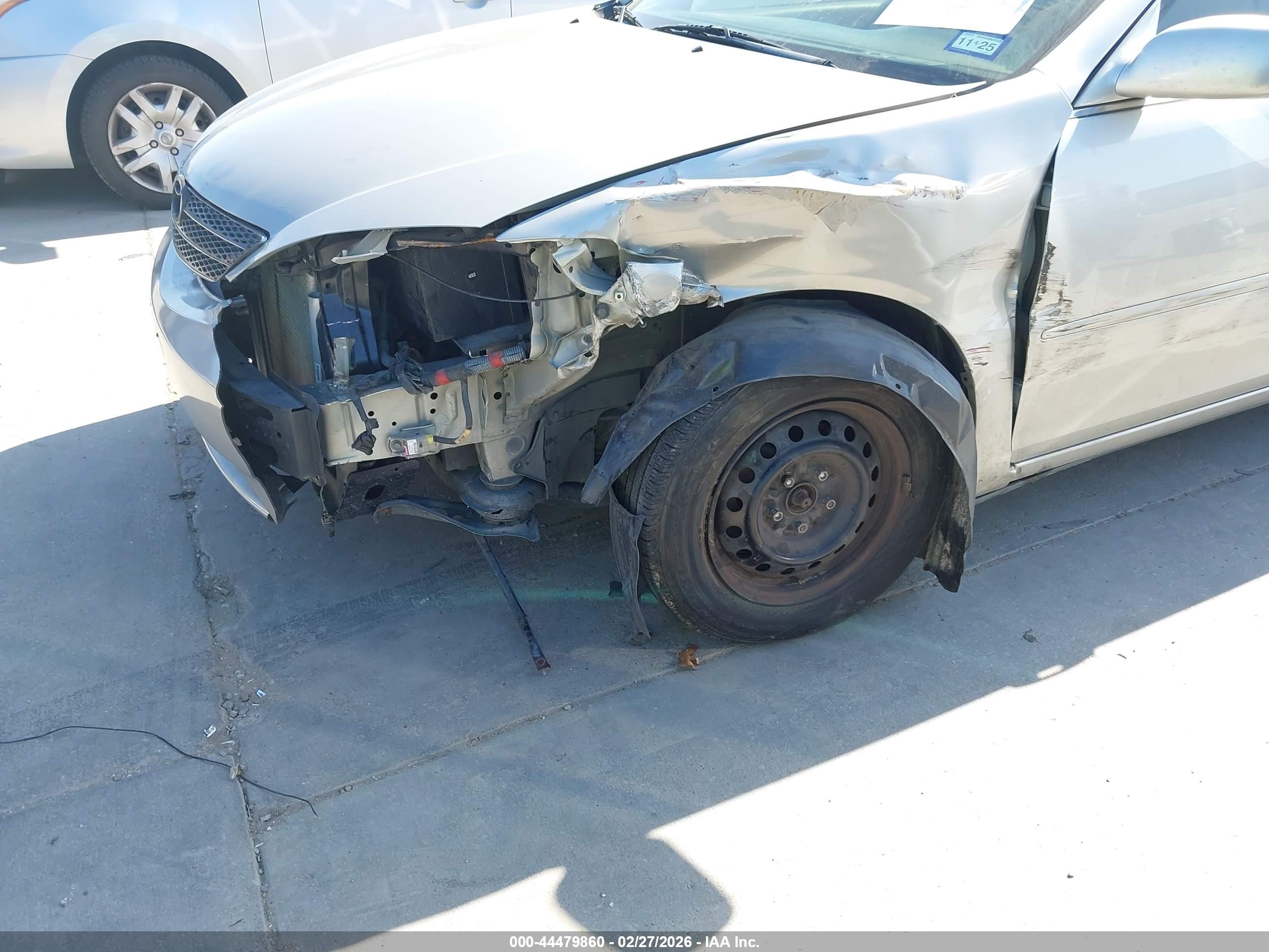 TOYOTA CAMRY image 6