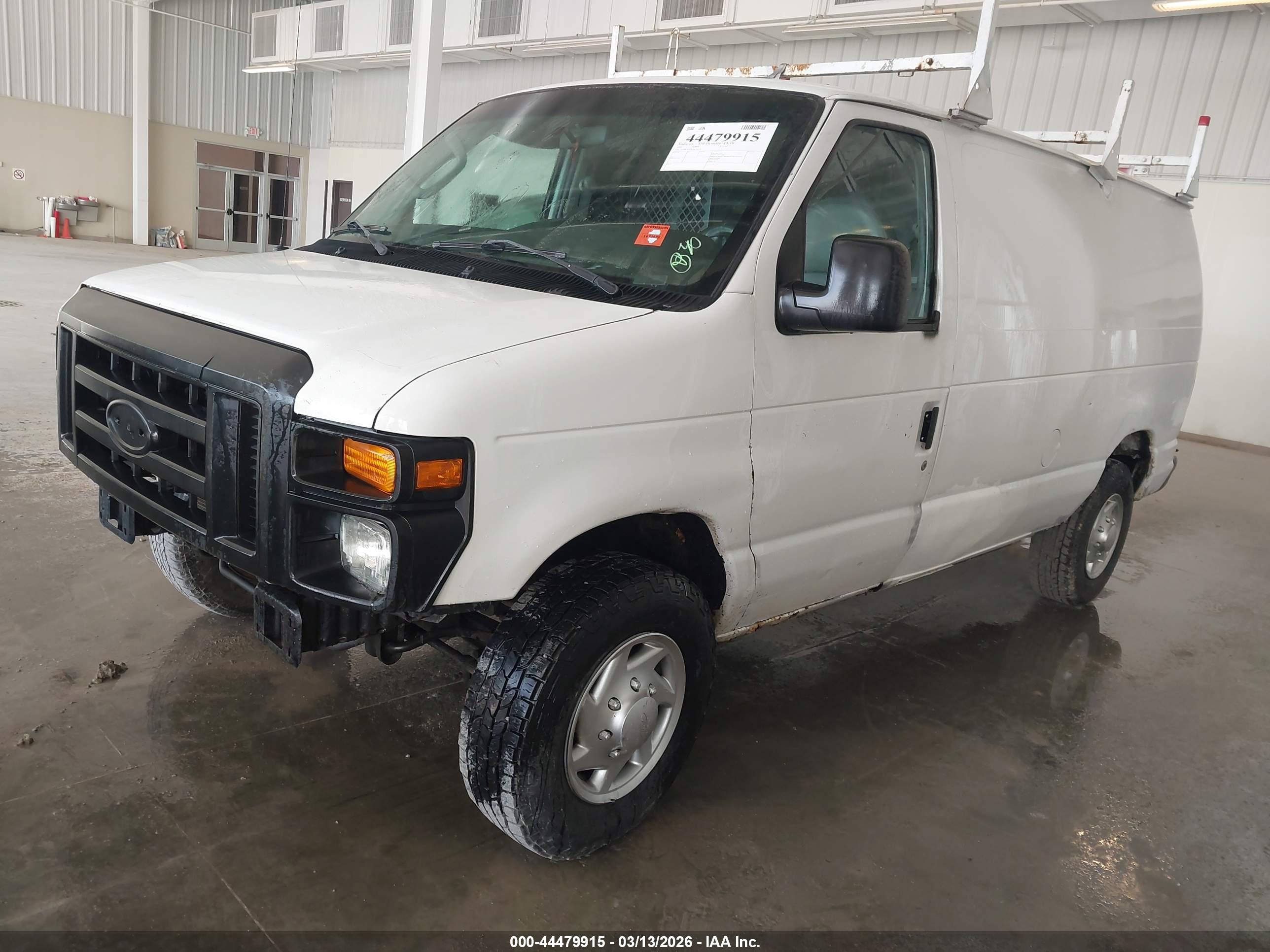 FORD E-250 image 2