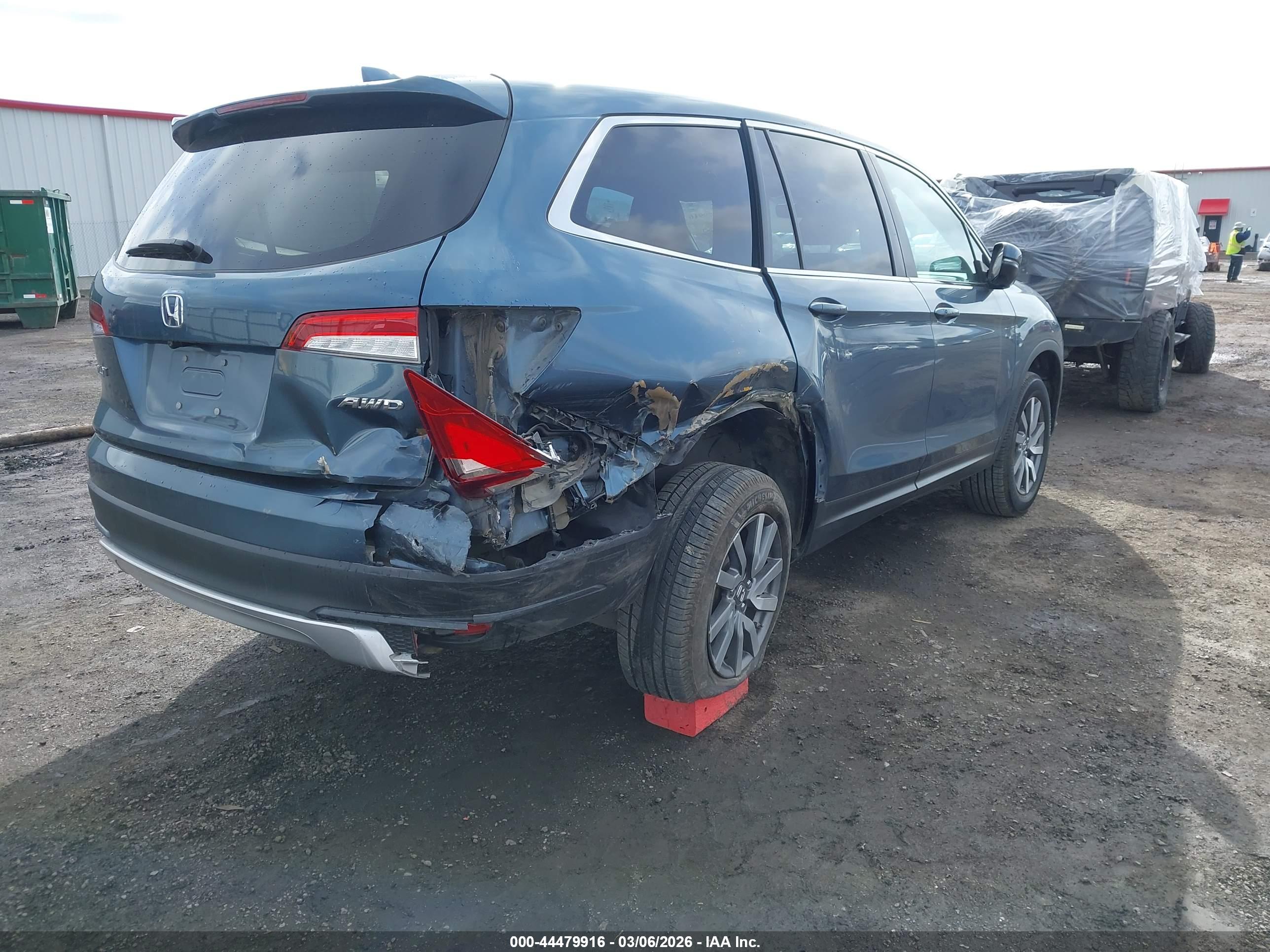 HONDA PILOT image 4