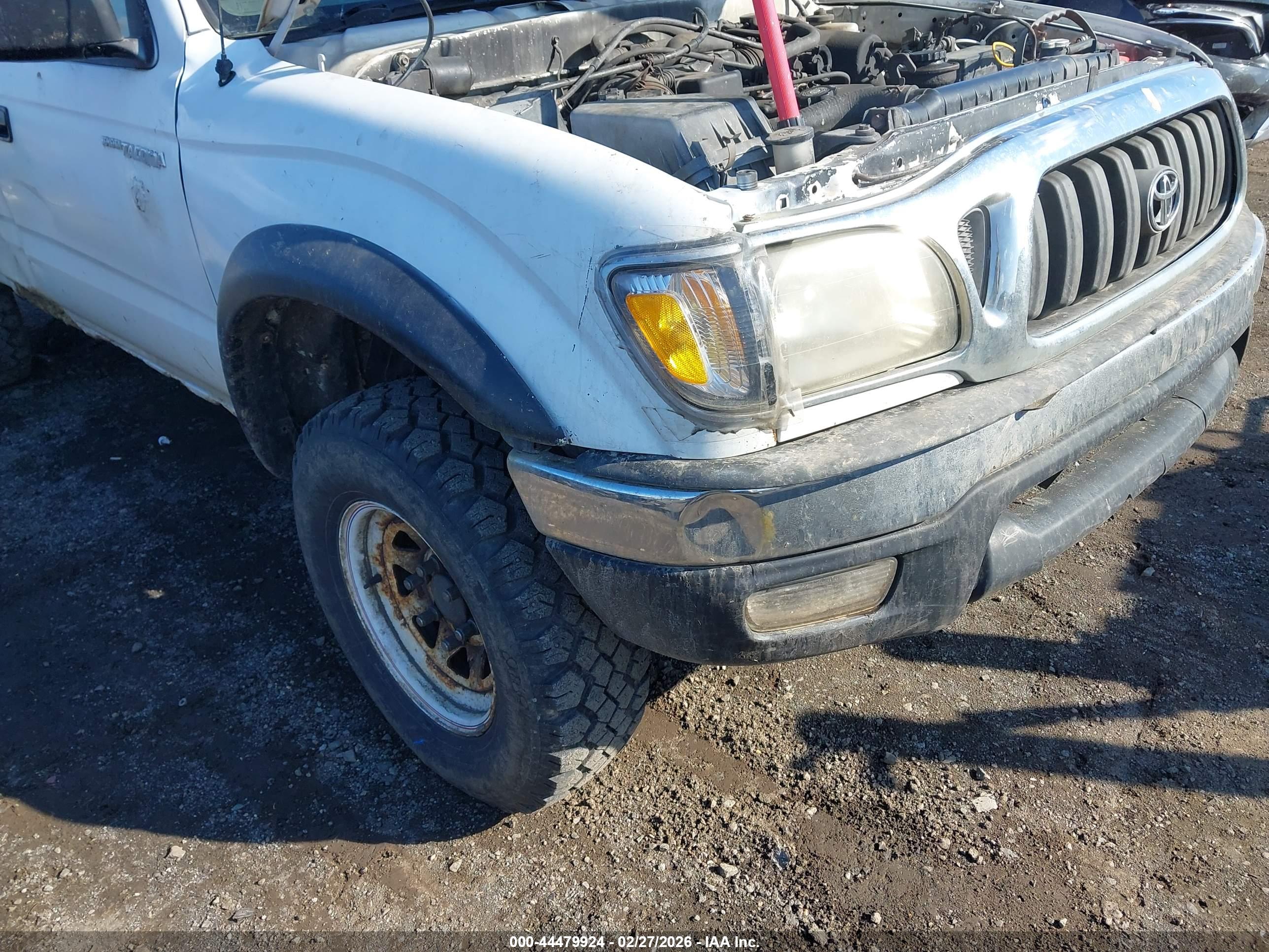 TOYOTA TACOMA image 6
