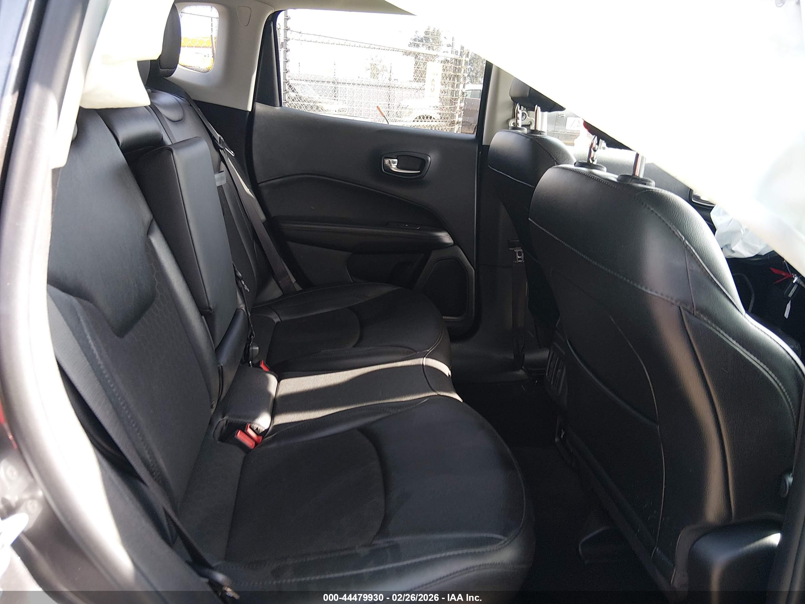 JEEP COMPASS image 8