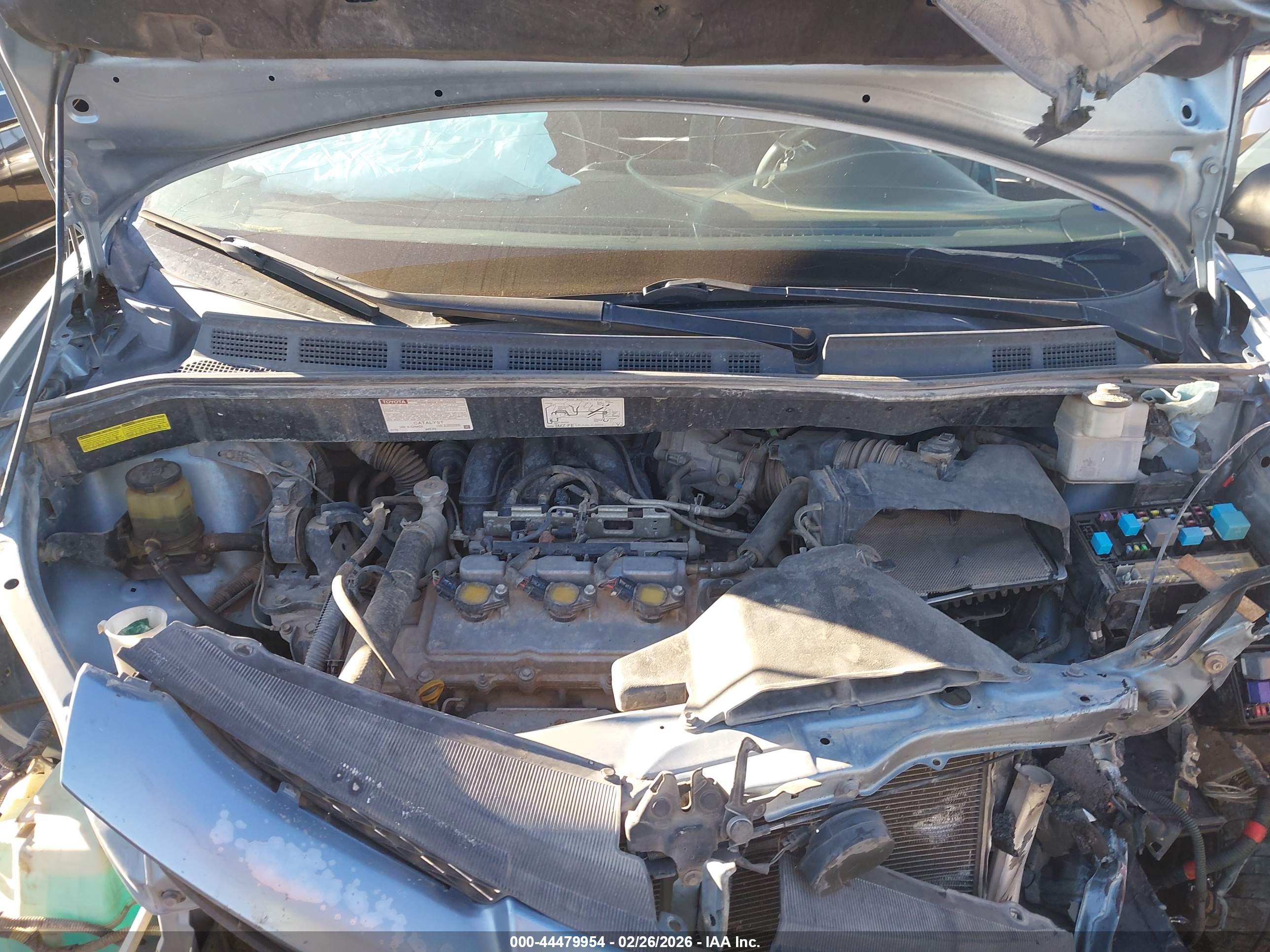 TOYOTA SIENNA image 10
