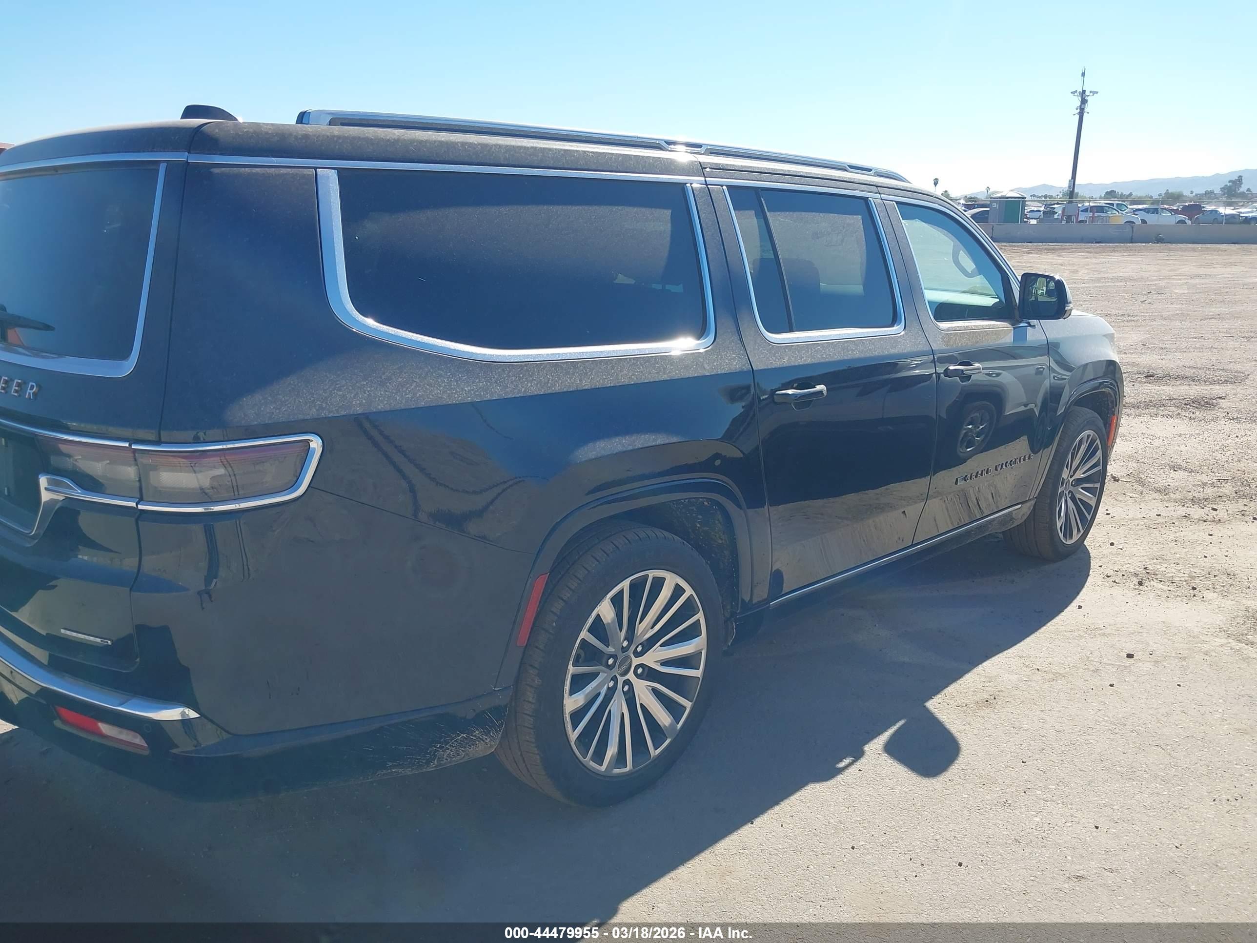 JEEP GRAND image 4