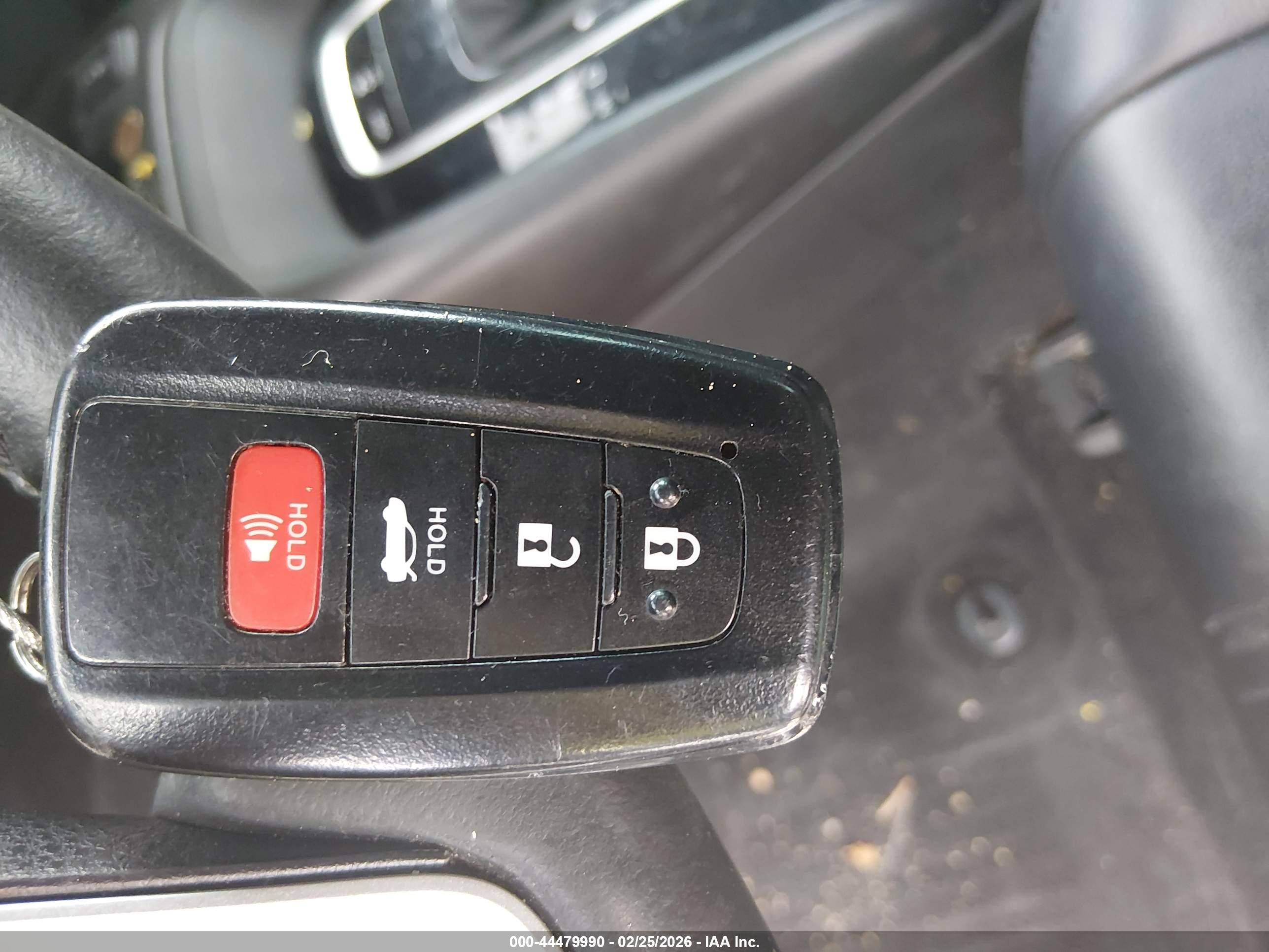 TOYOTA COROLLA image 11