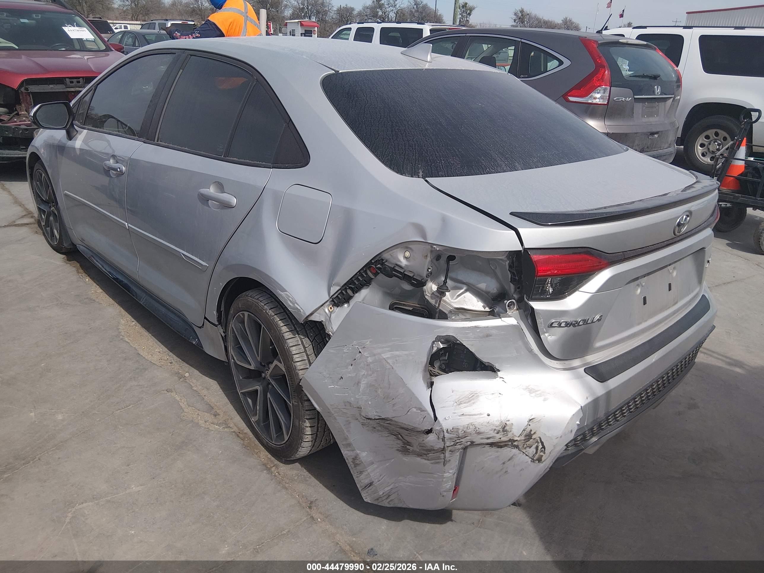 TOYOTA COROLLA image 3