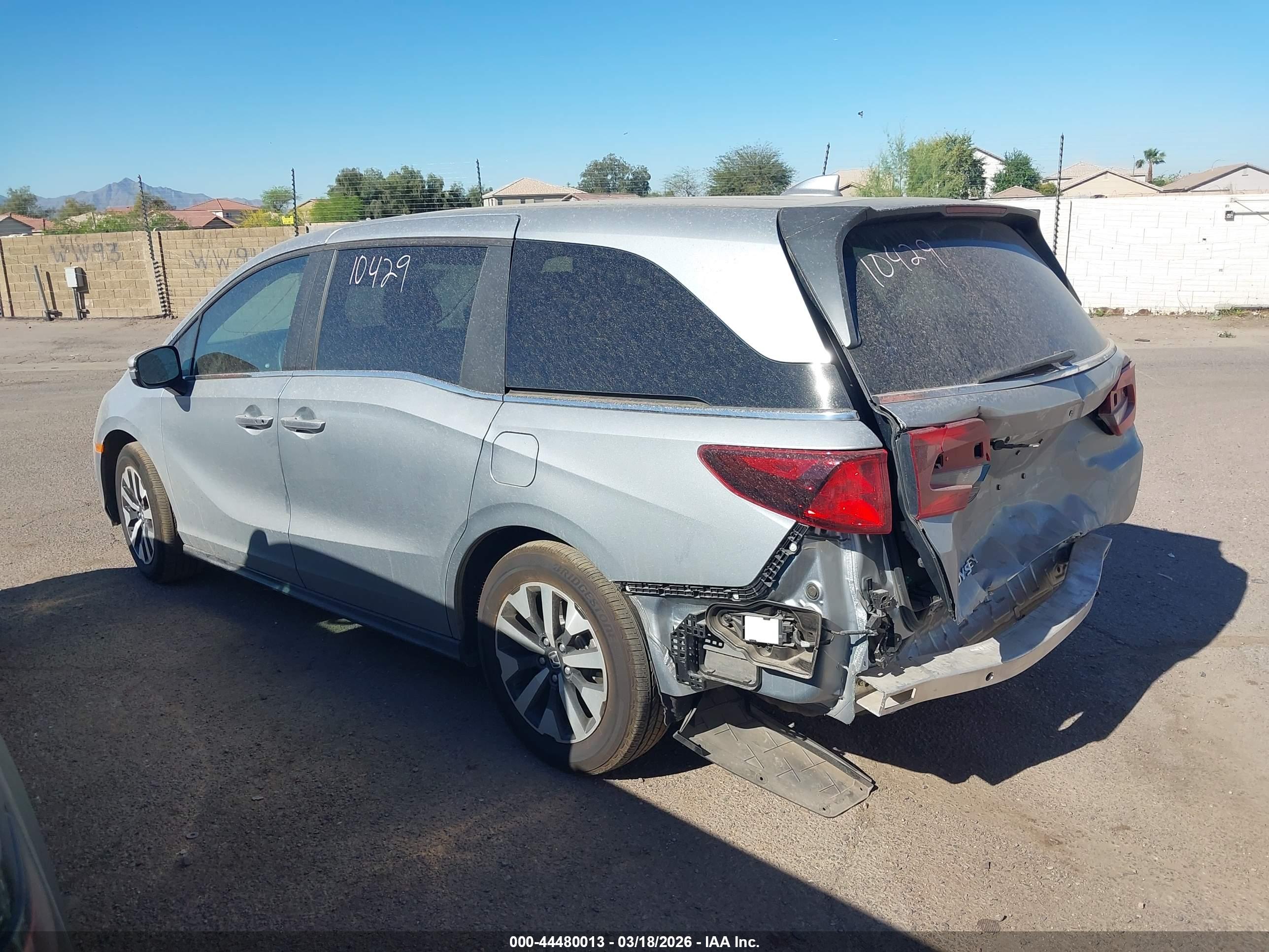 HONDA ODYSSEY image 3