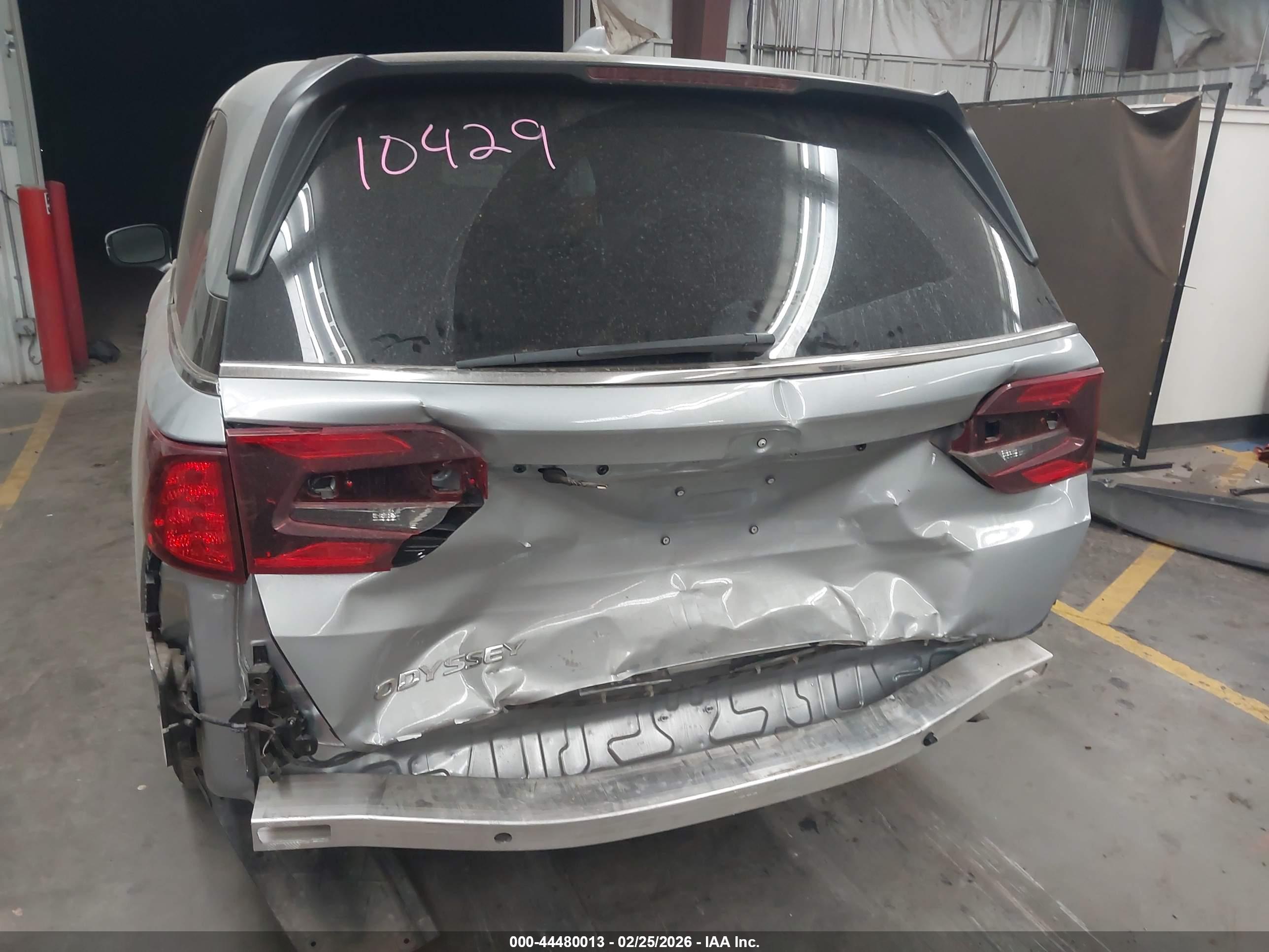 HONDA ODYSSEY image 6
