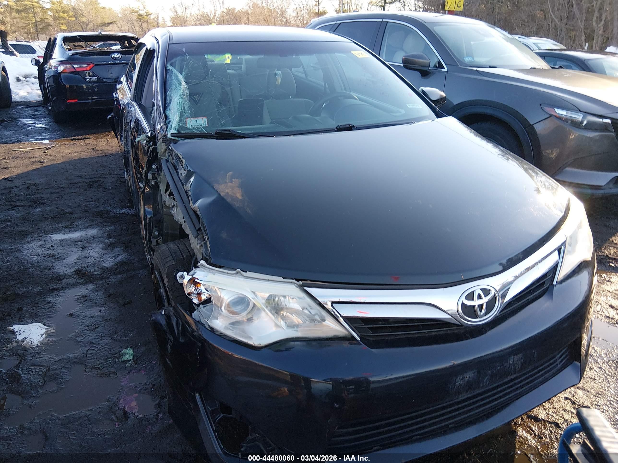 TOYOTA CAMRY image 6
