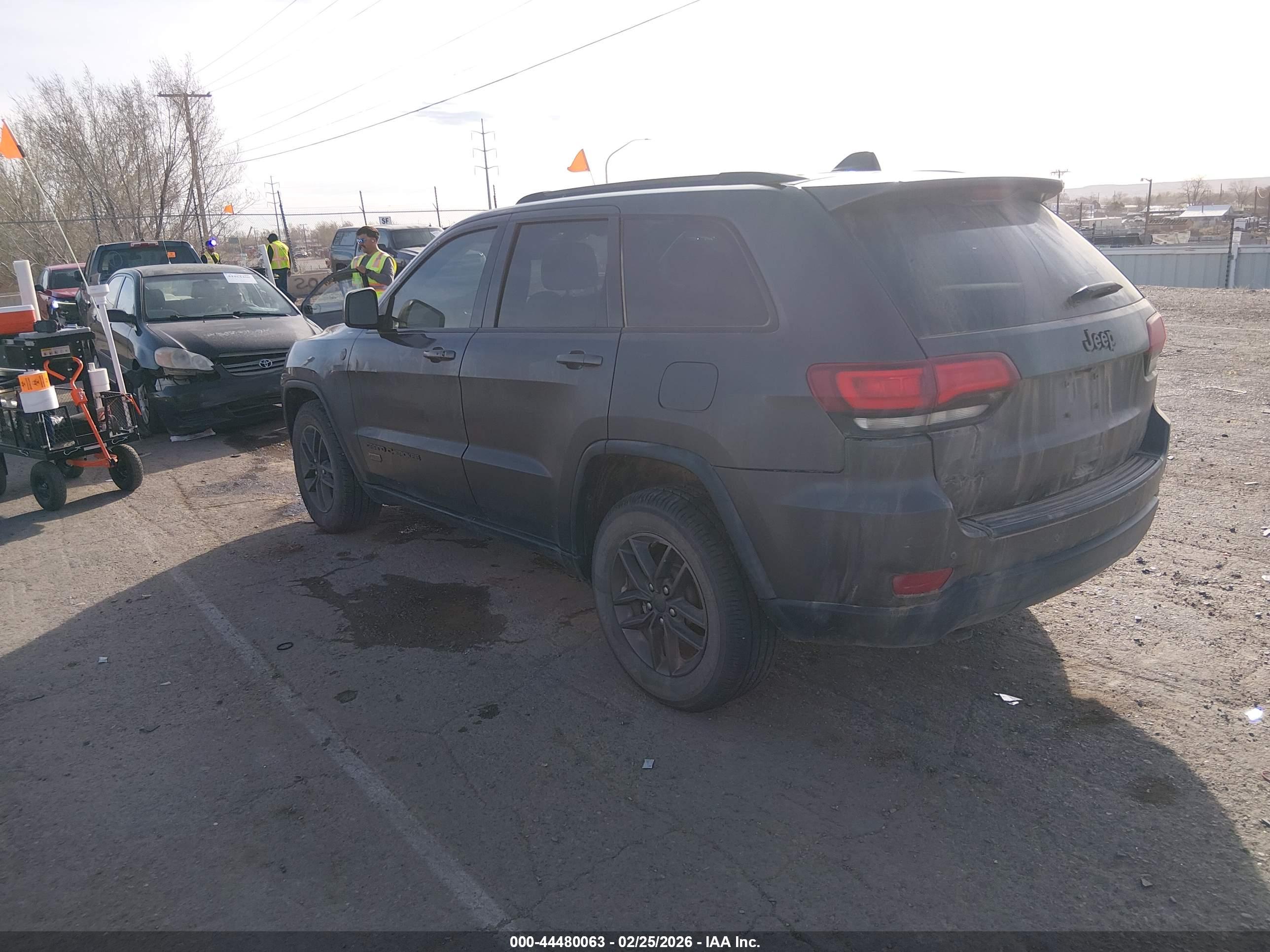 JEEP GRAND image 3