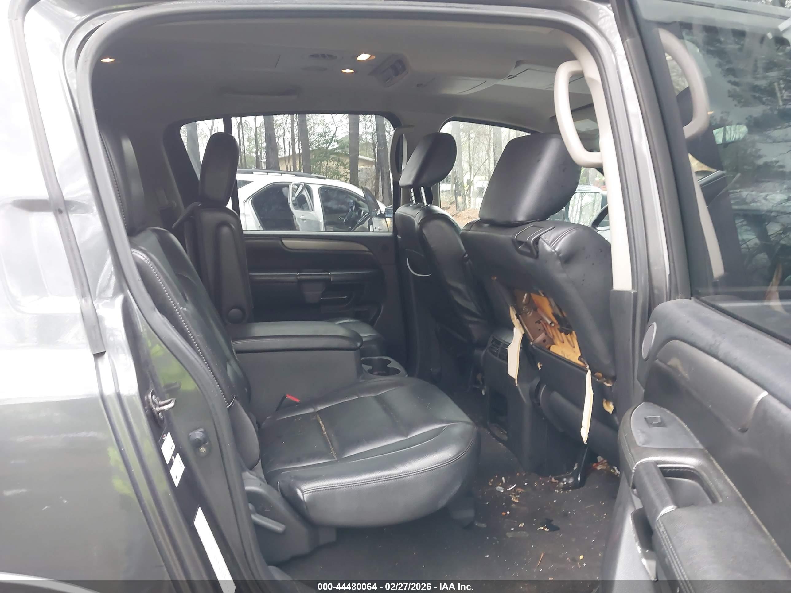 NISSAN ARMADA image 8